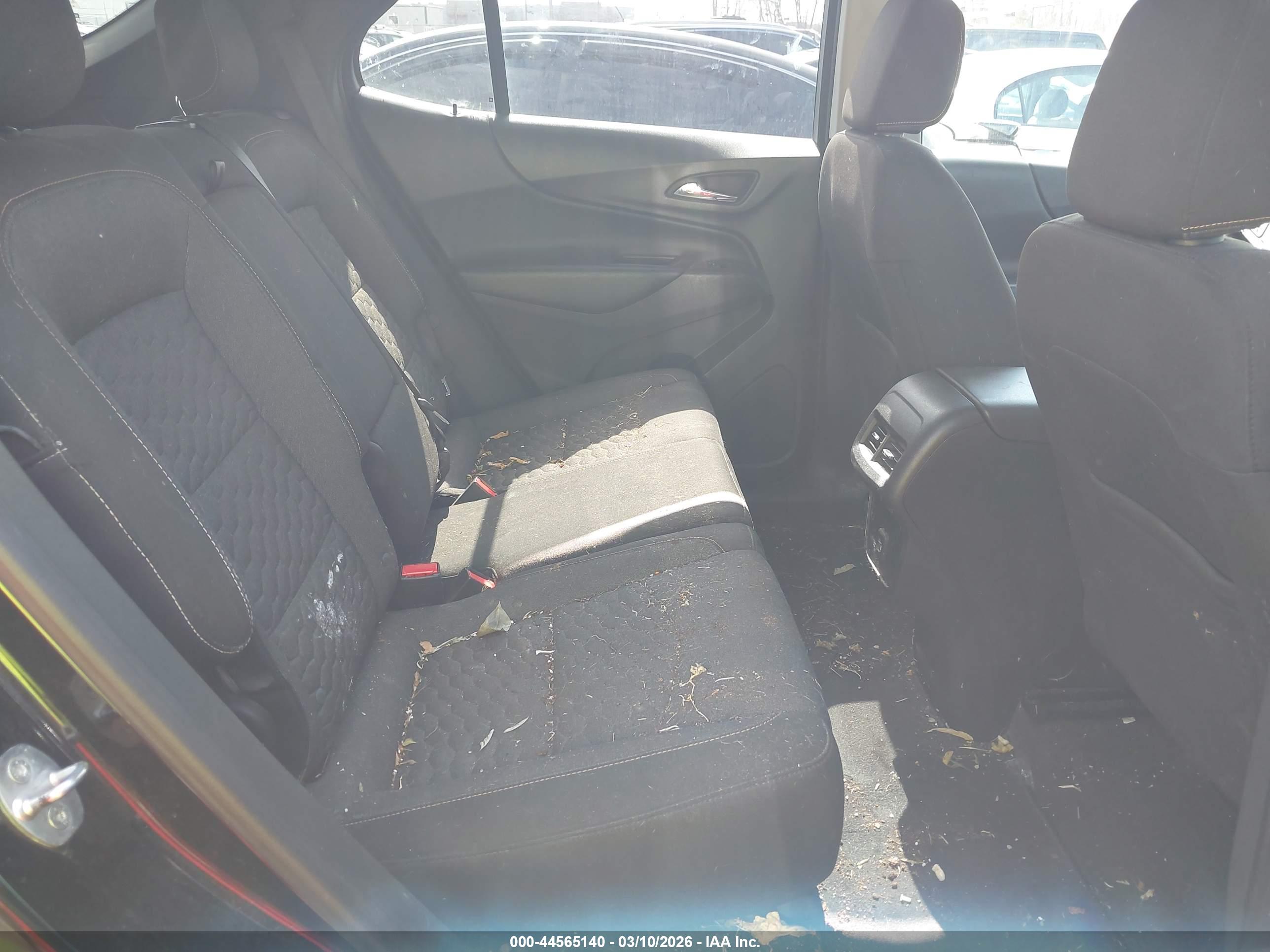 CHEVROLET EQUINOX image 8