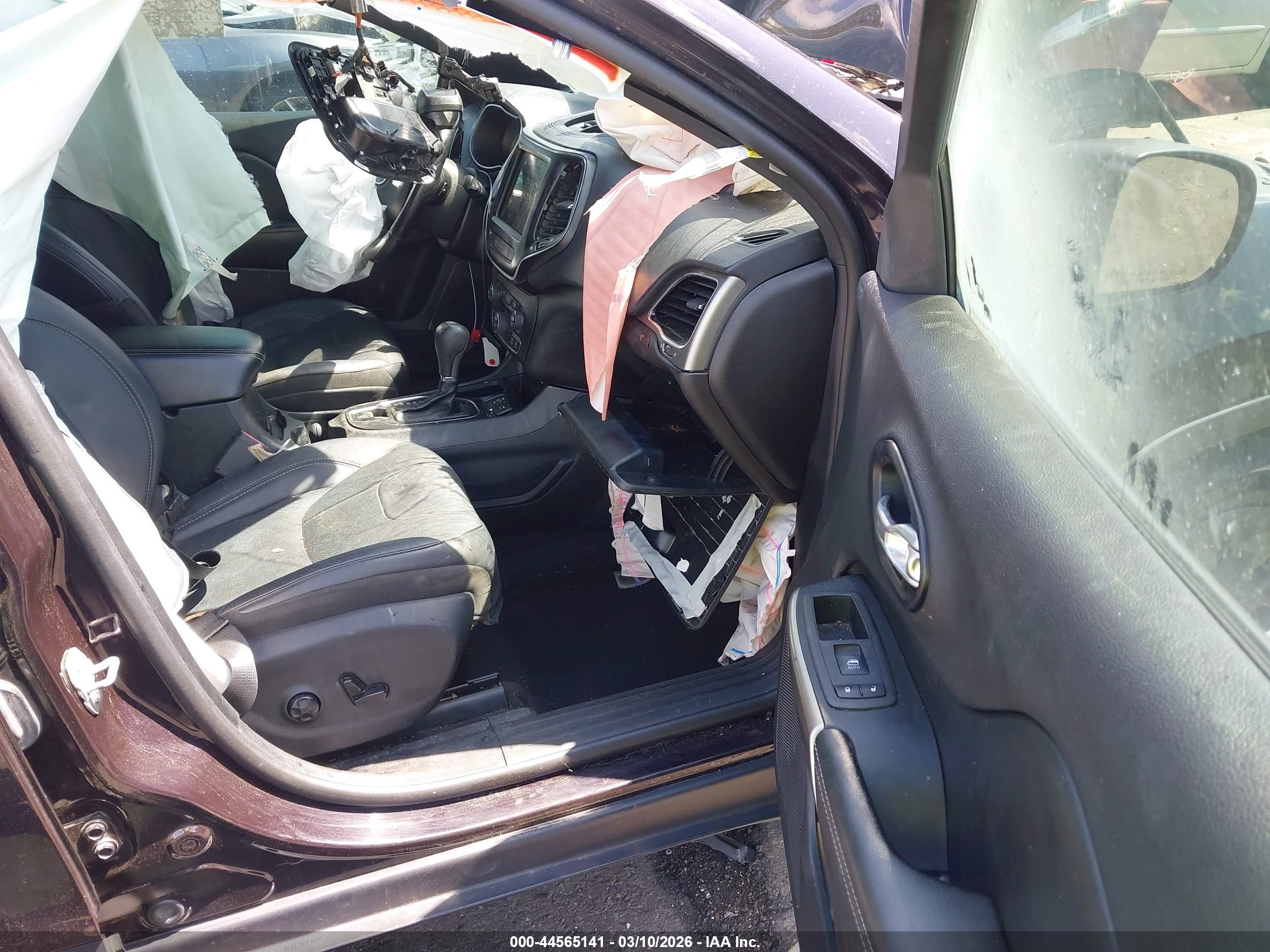 JEEP CHEROKEE image 5