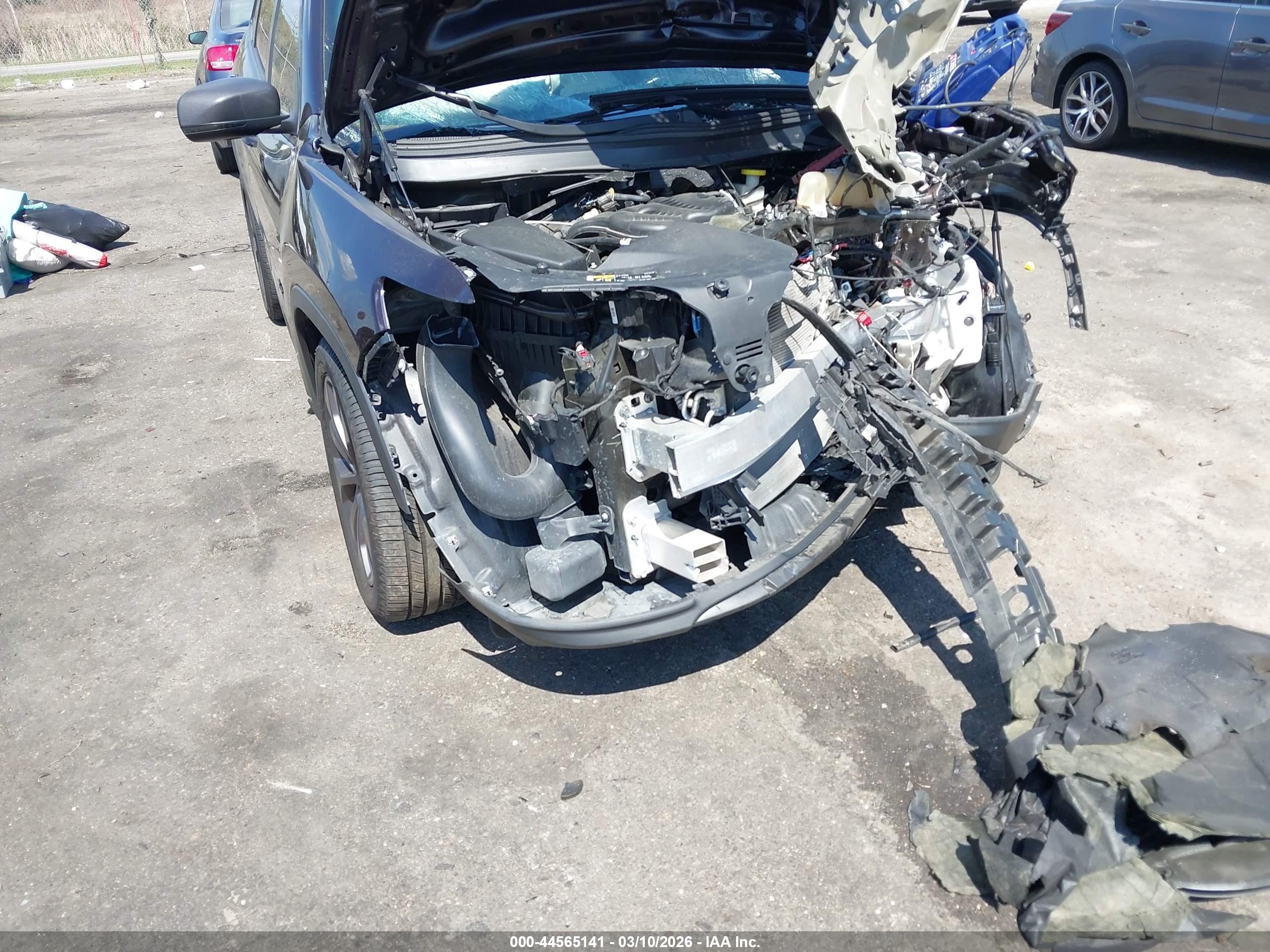 JEEP CHEROKEE image 6