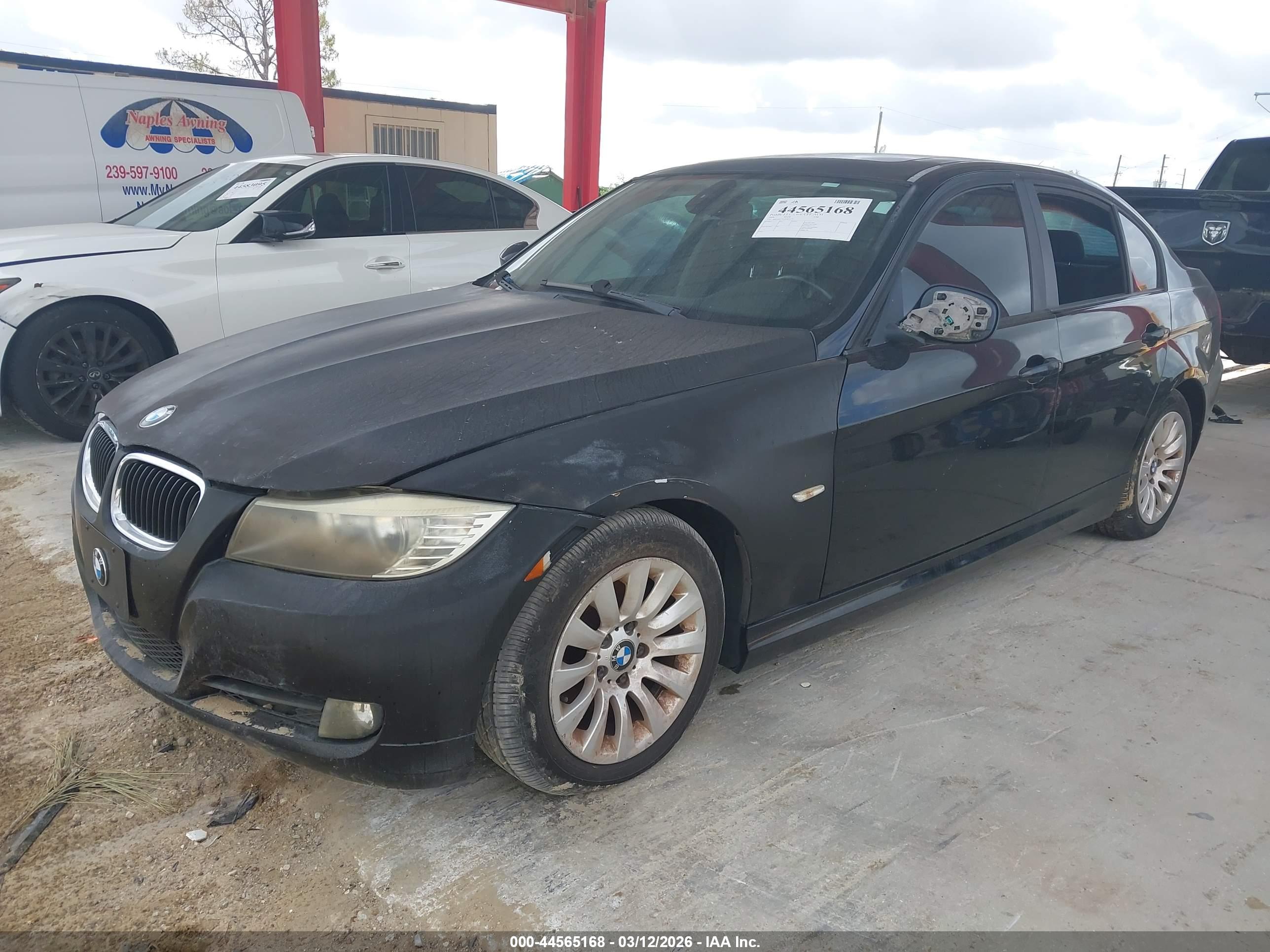 BMW 328I image 2