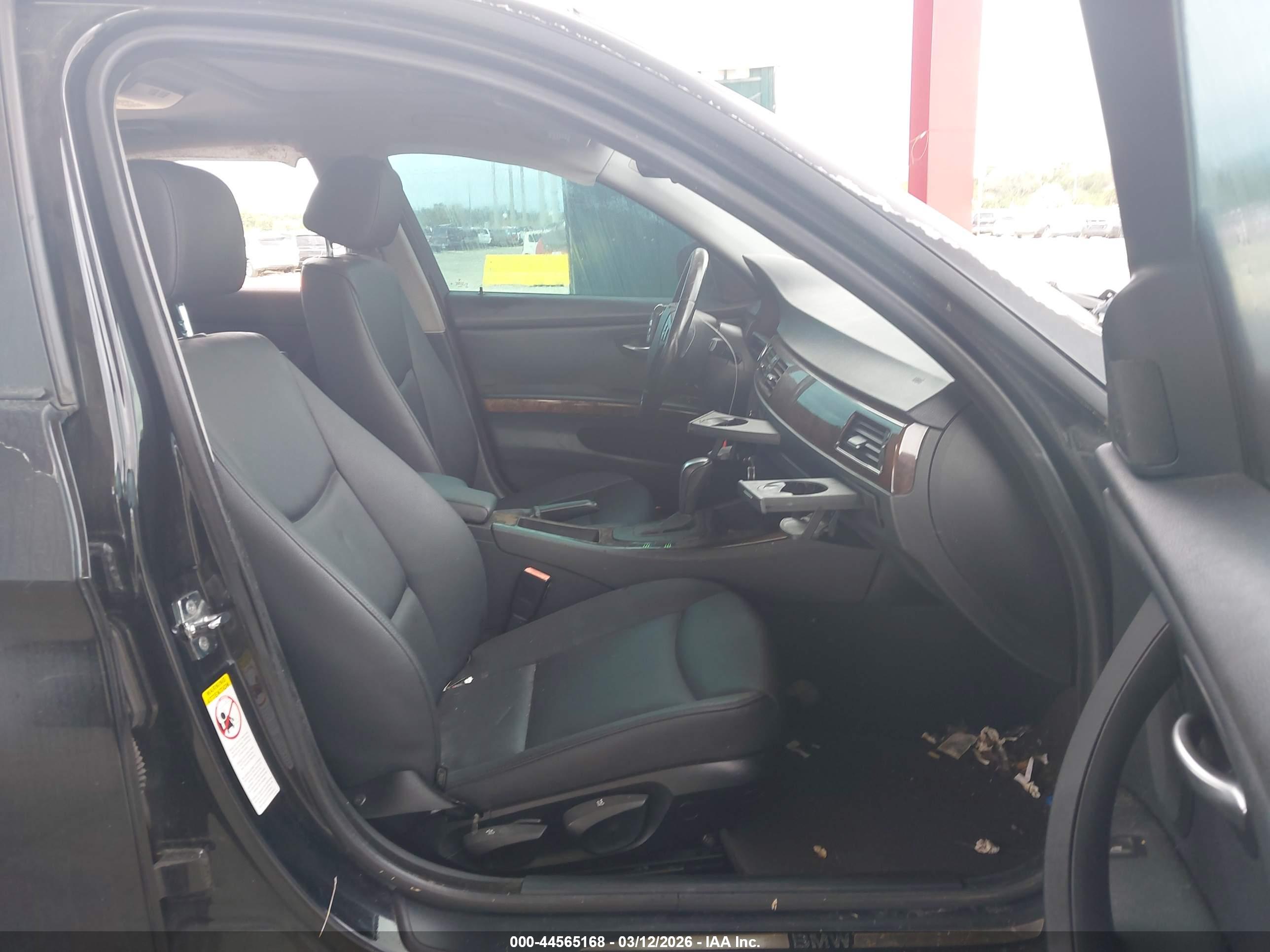 BMW 328I image 5