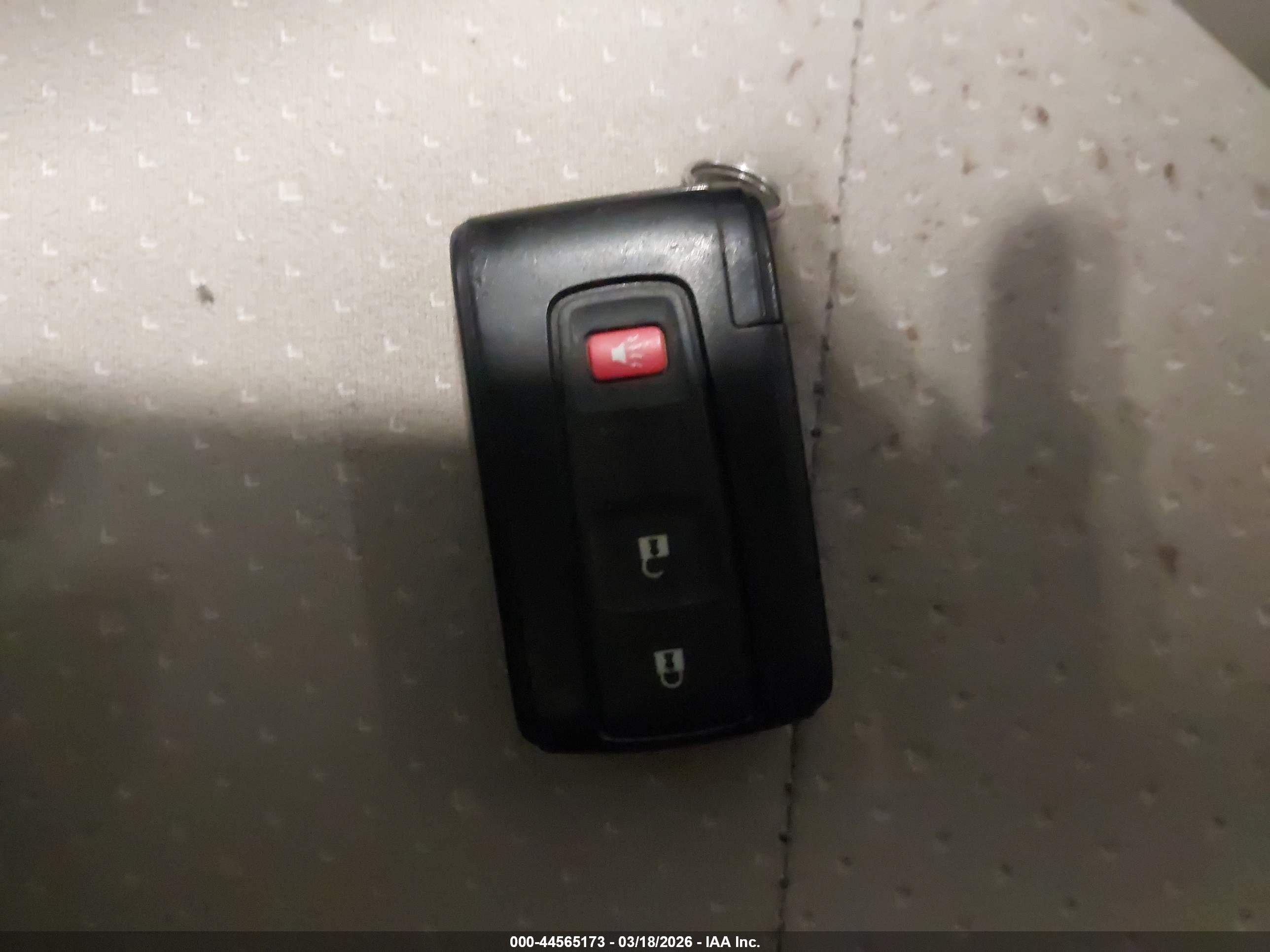 TOYOTA PRIUS image 11
