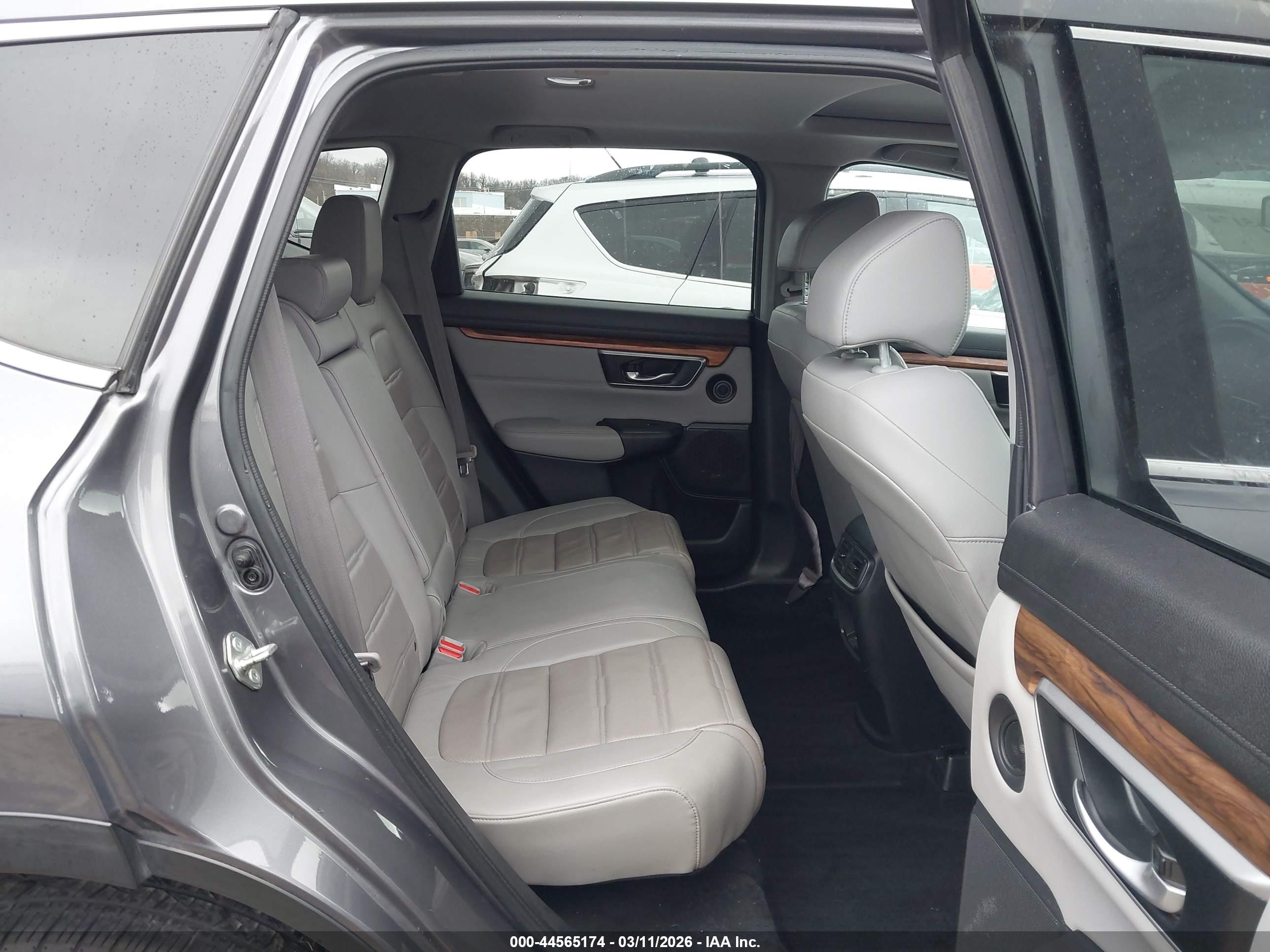 HONDA CR-V image 8