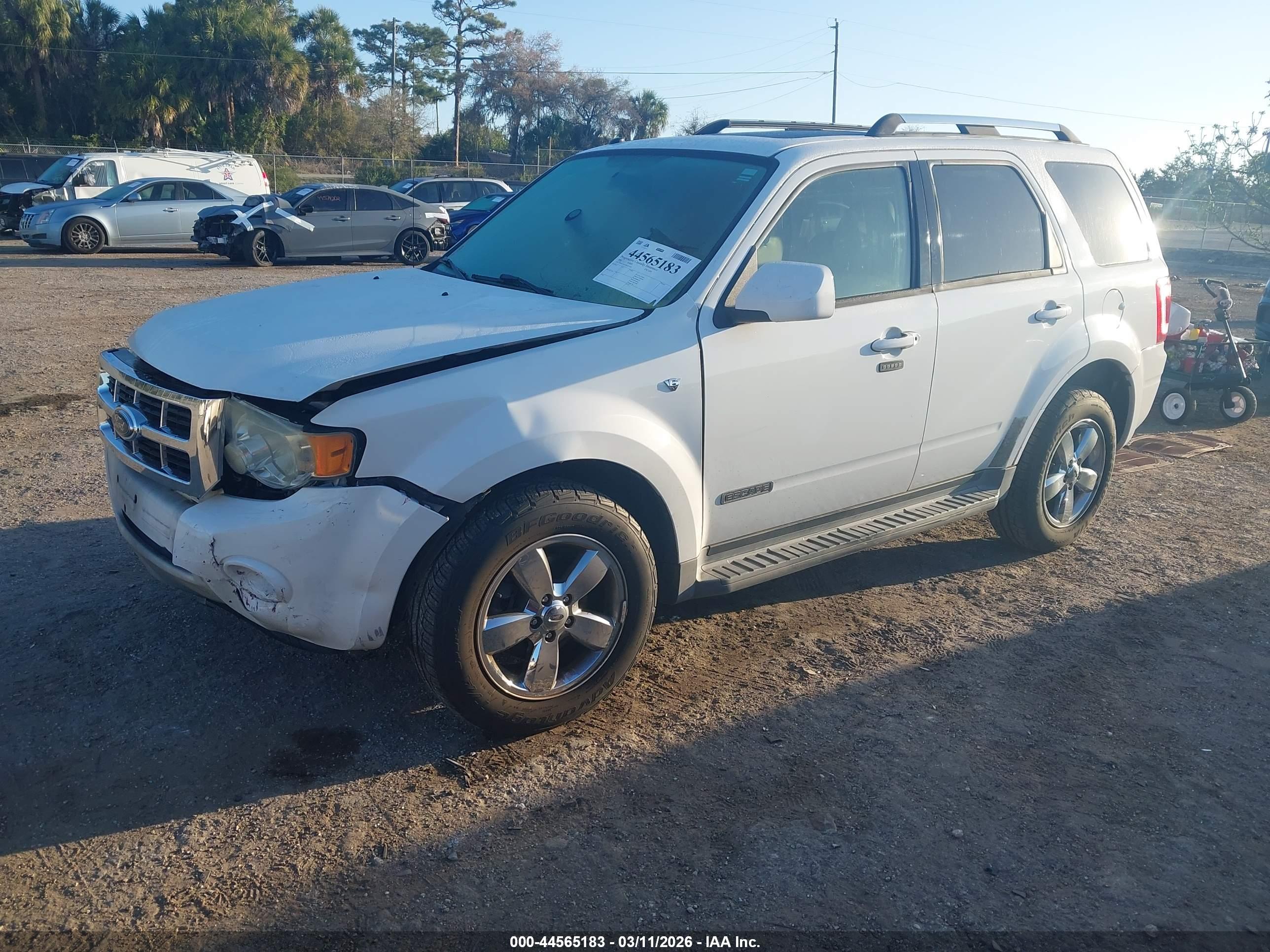 FORD ESCAPE image 2