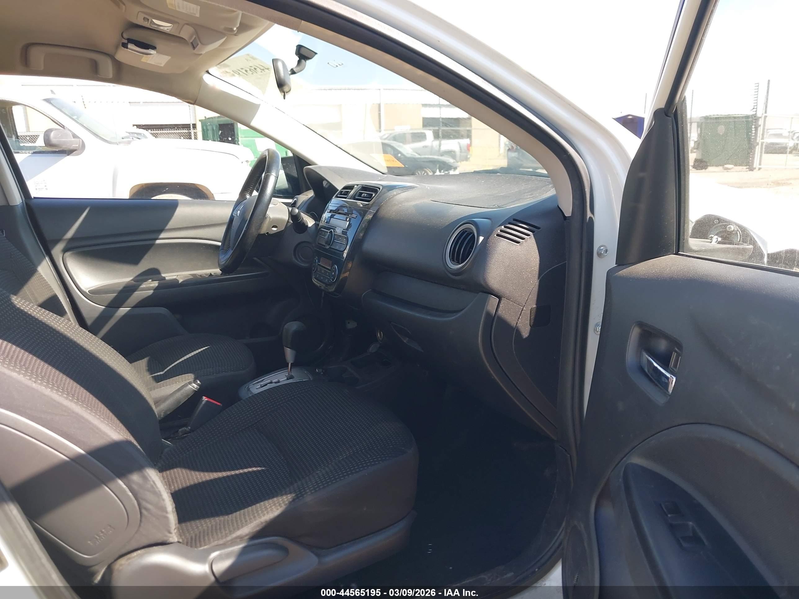 MITSUBISHI MIRAGE image 5