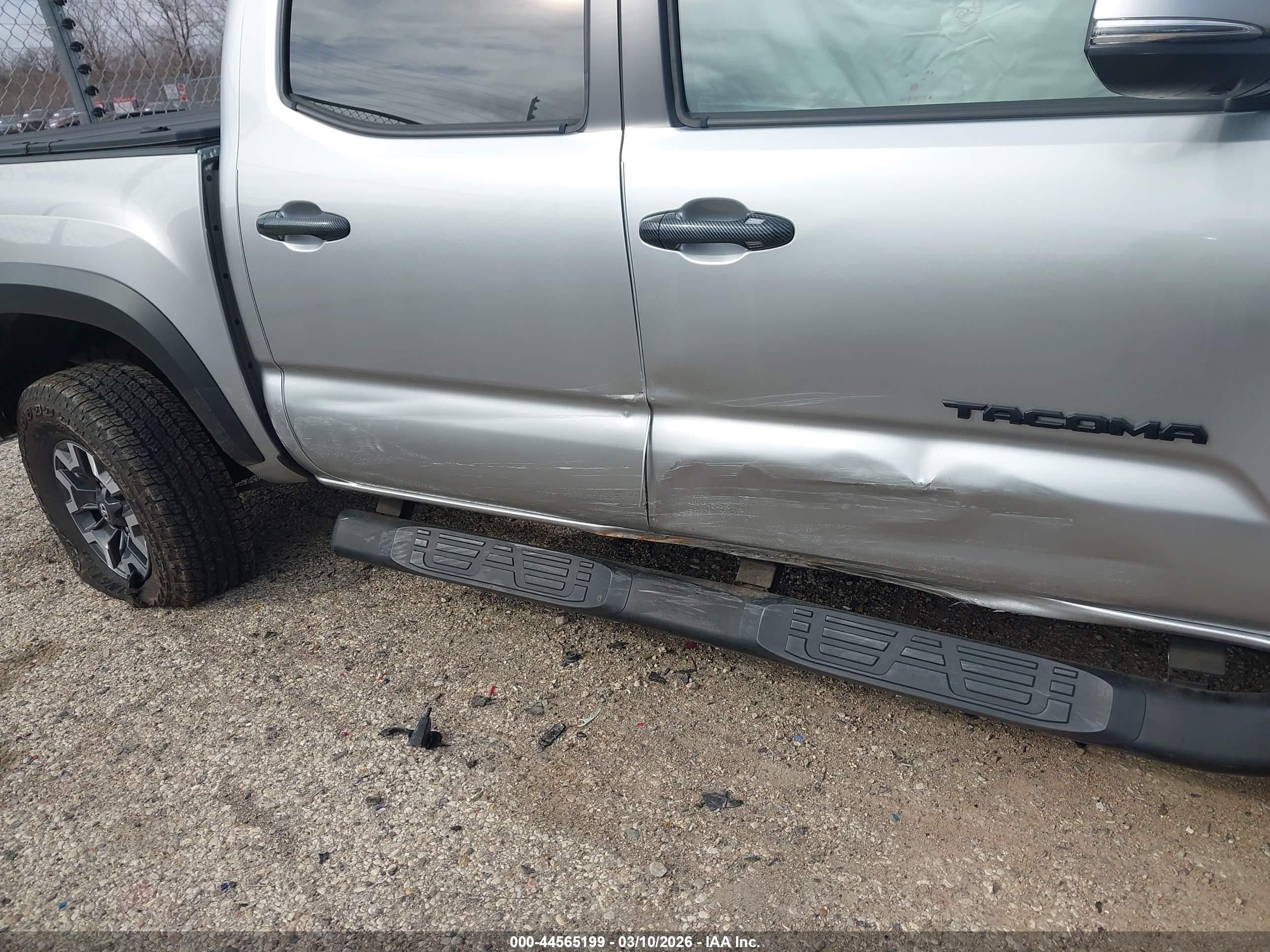 TOYOTA TACOMA image 6