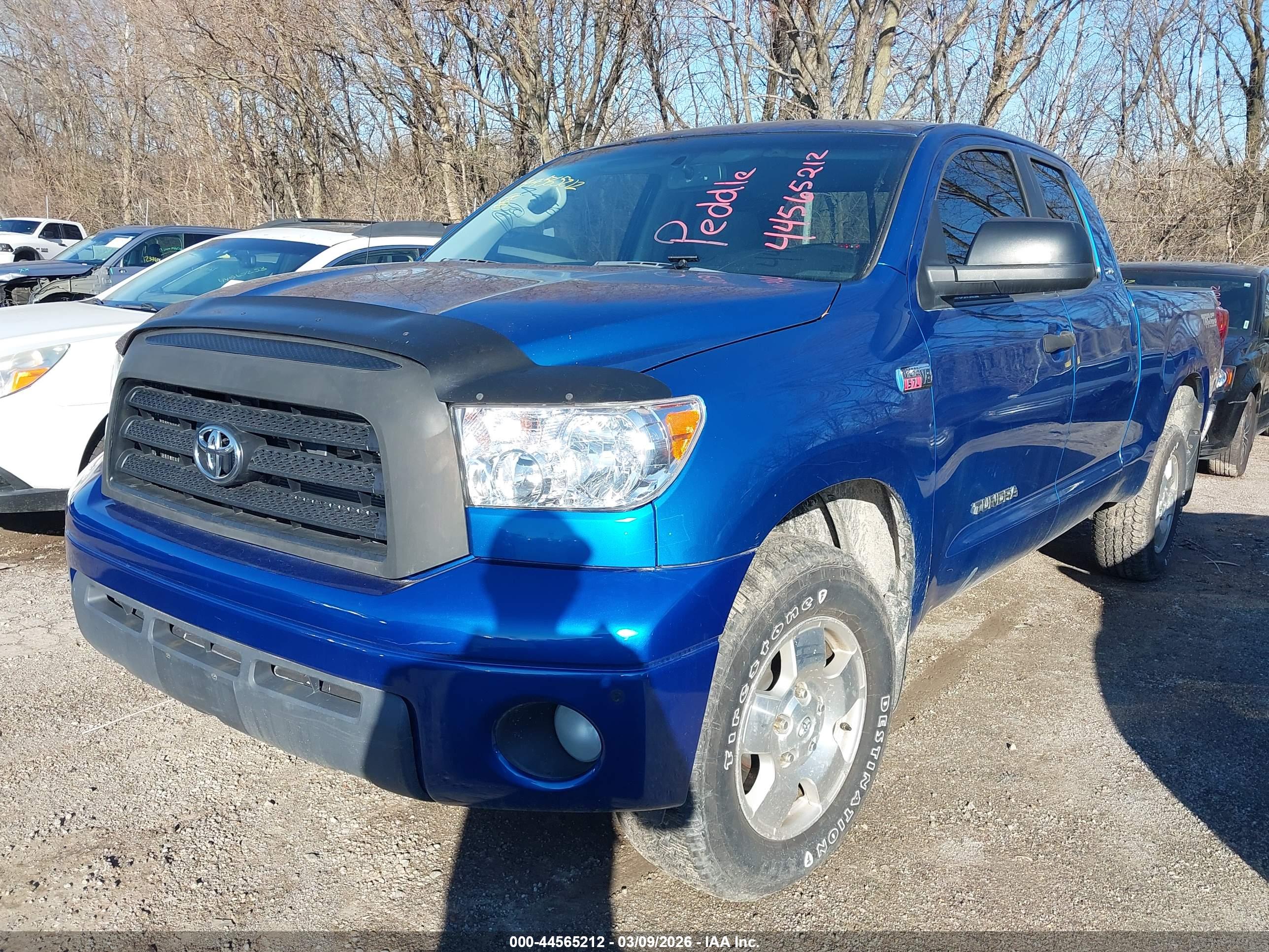 TOYOTA TUNDRA image 2