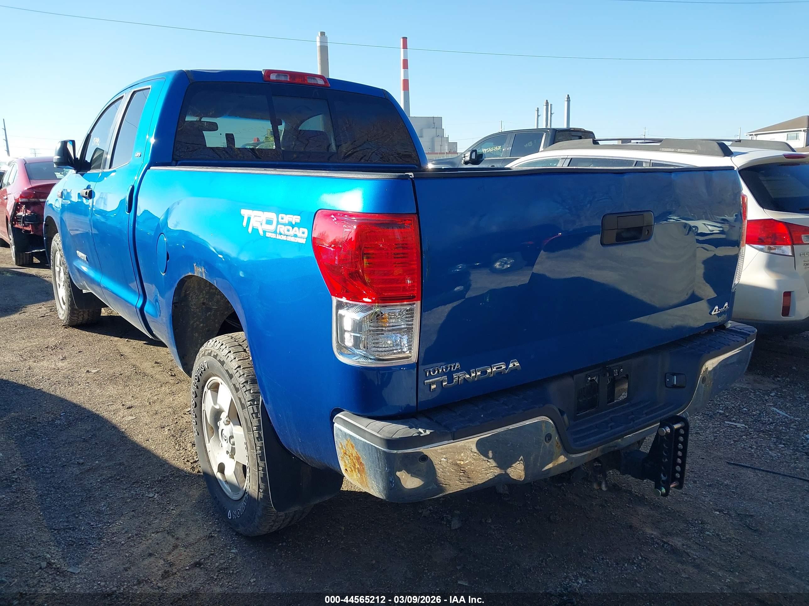 TOYOTA TUNDRA image 6