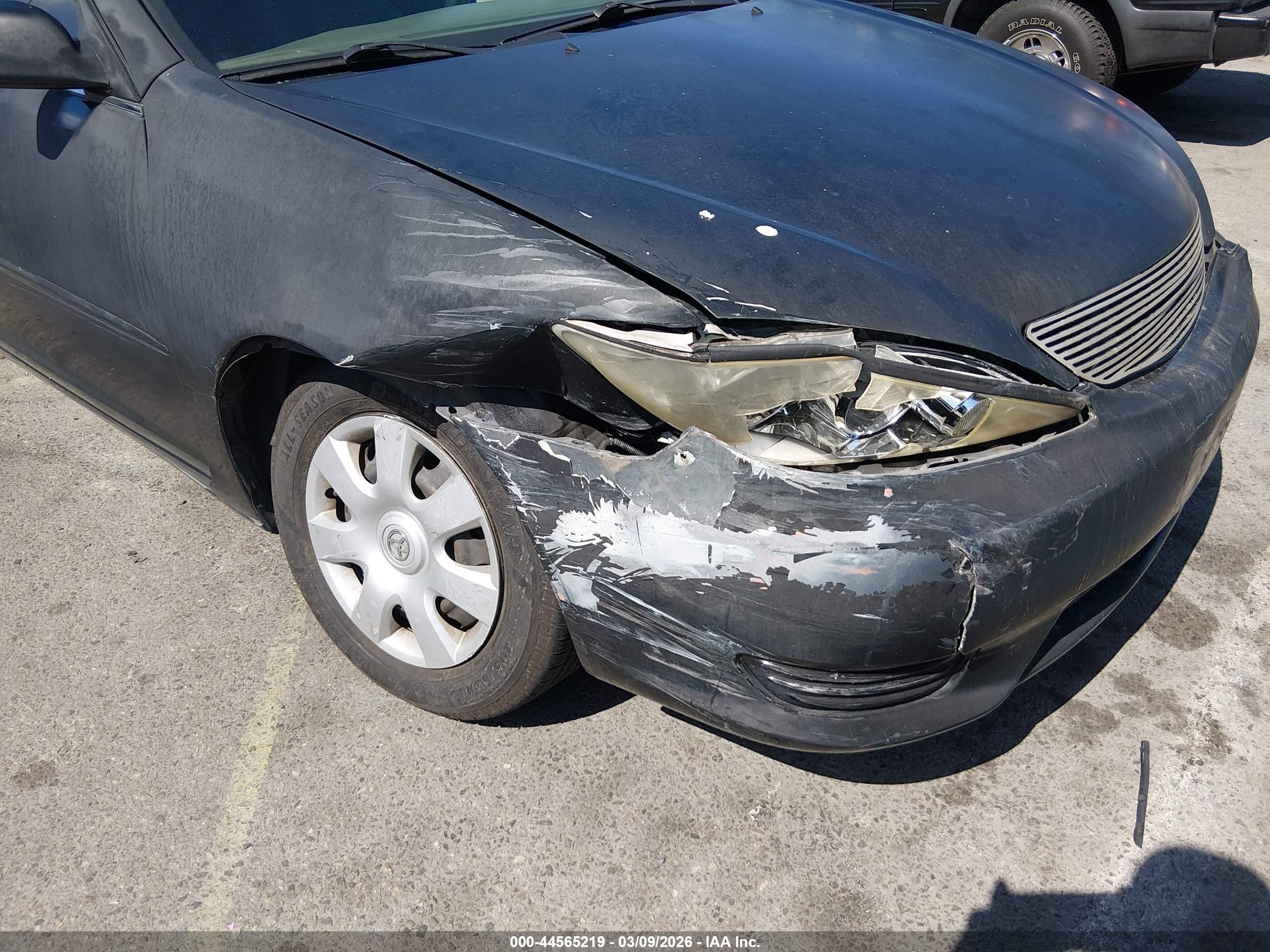 TOYOTA CAMRY image 6
