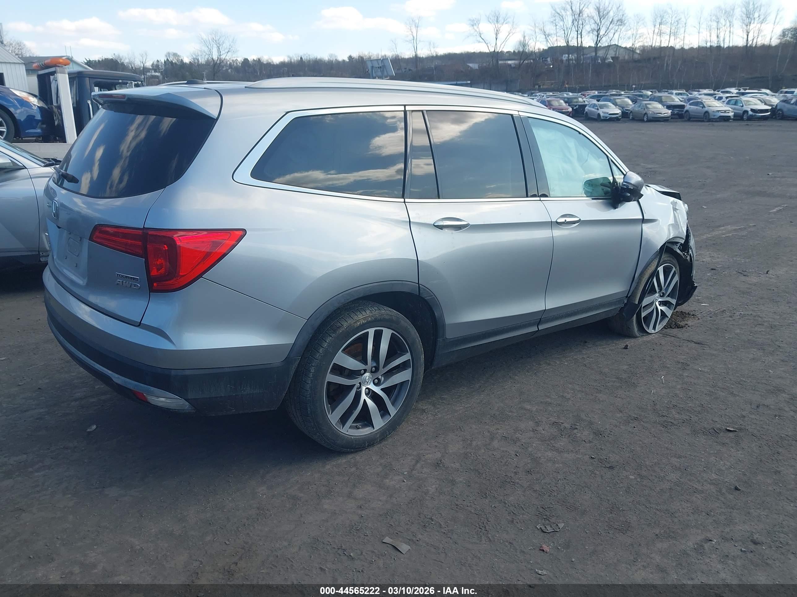 HONDA PILOT image 4
