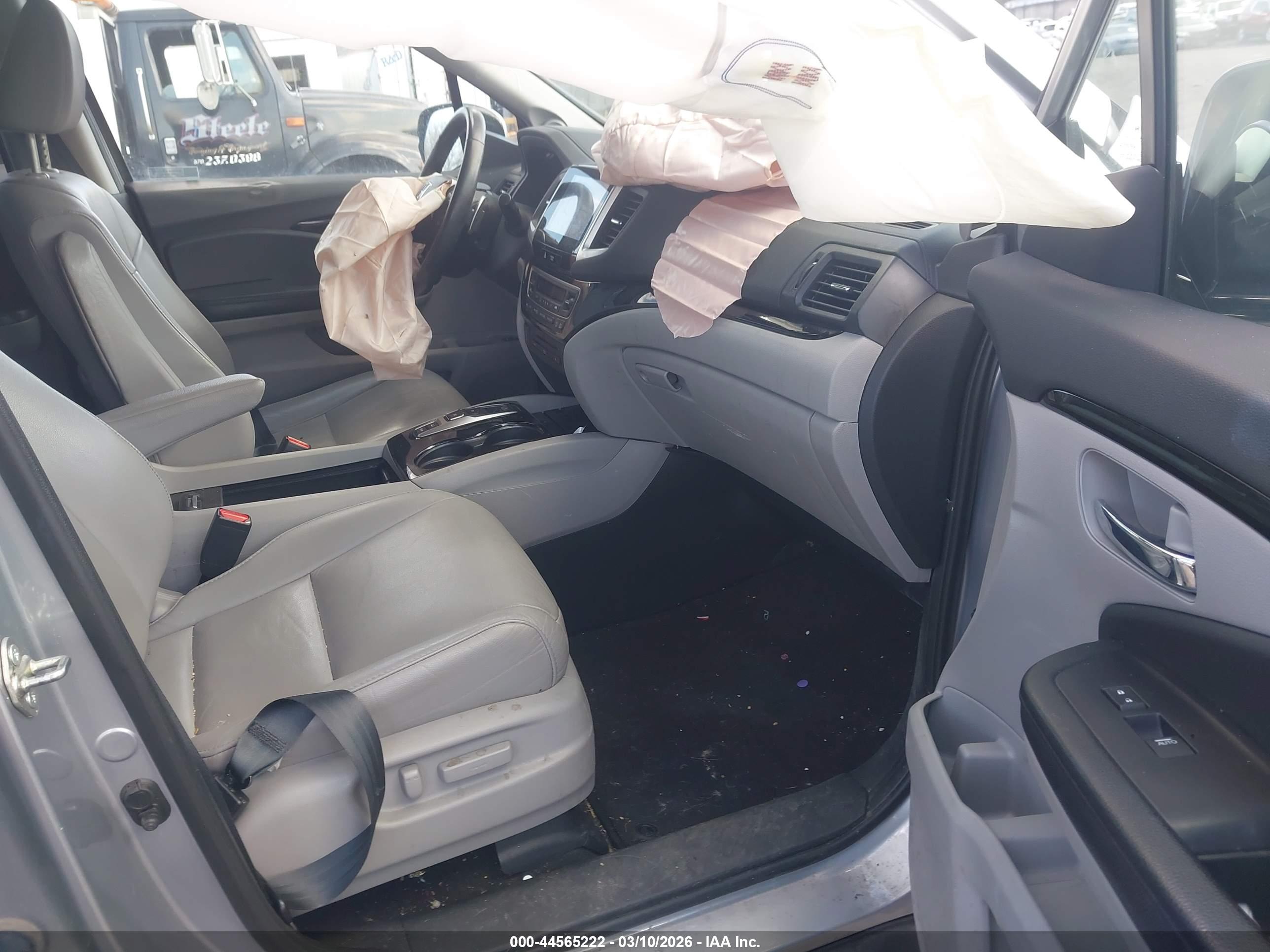 HONDA PILOT image 5