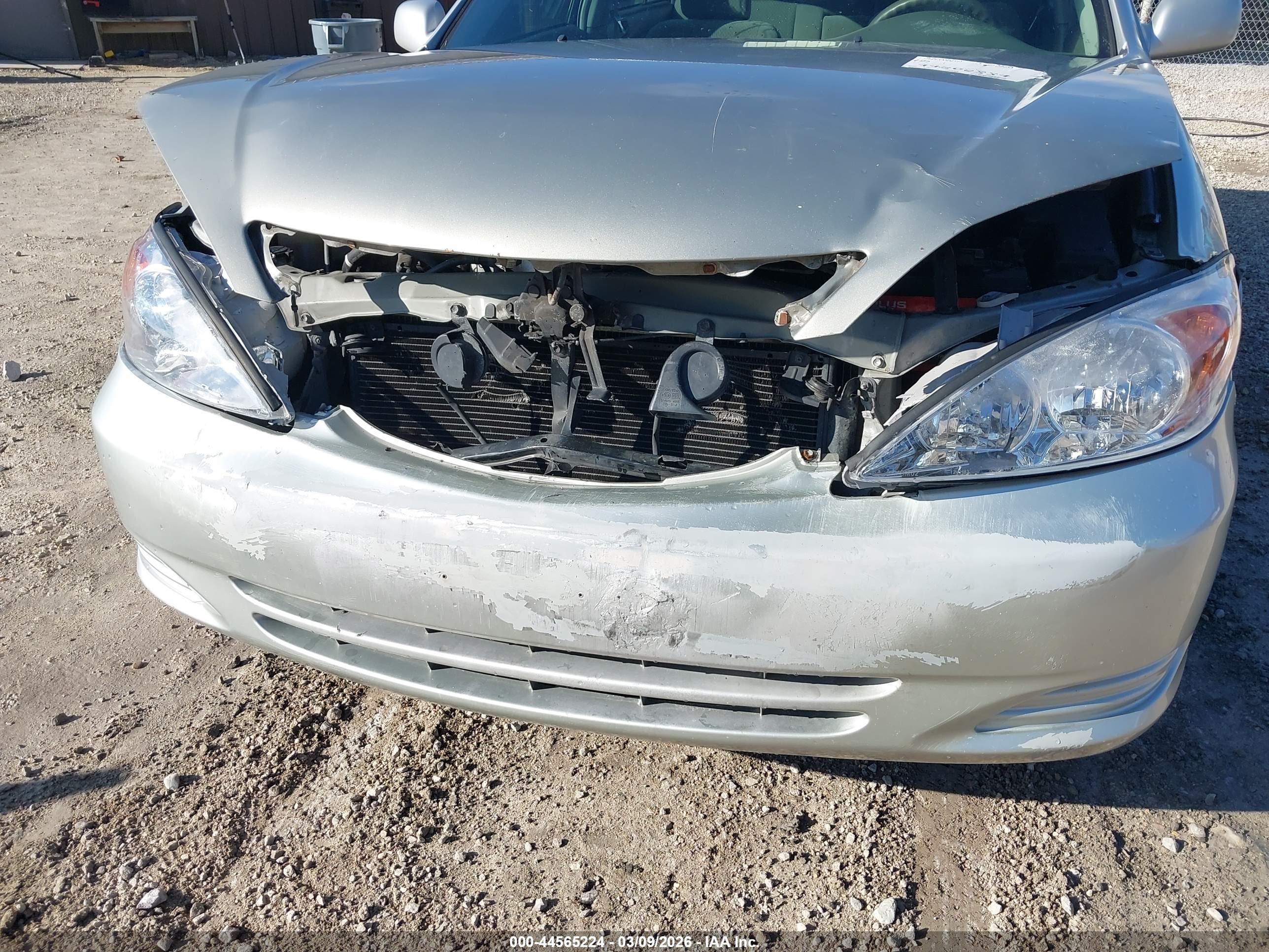 TOYOTA CAMRY image 6