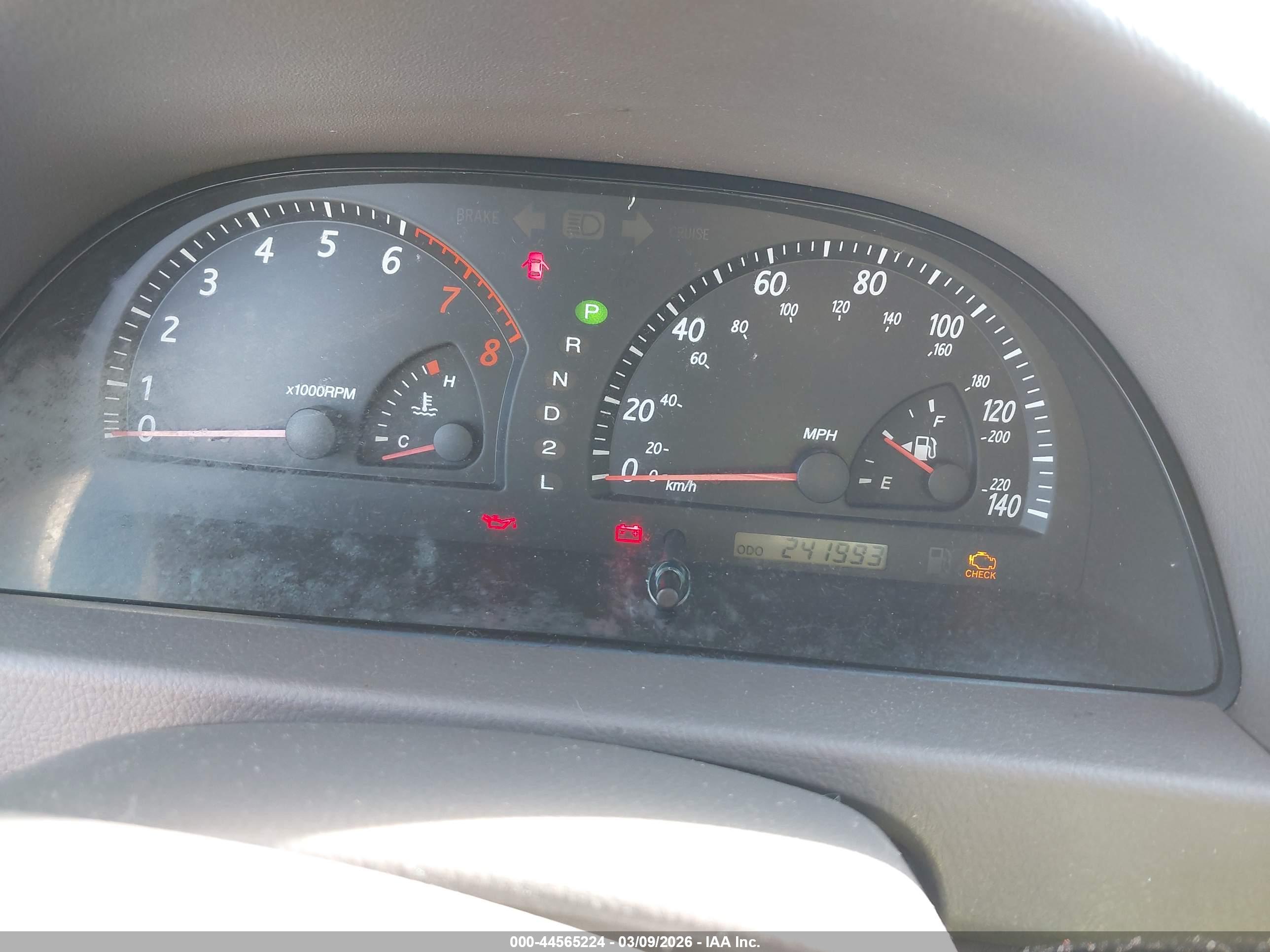 TOYOTA CAMRY image 7