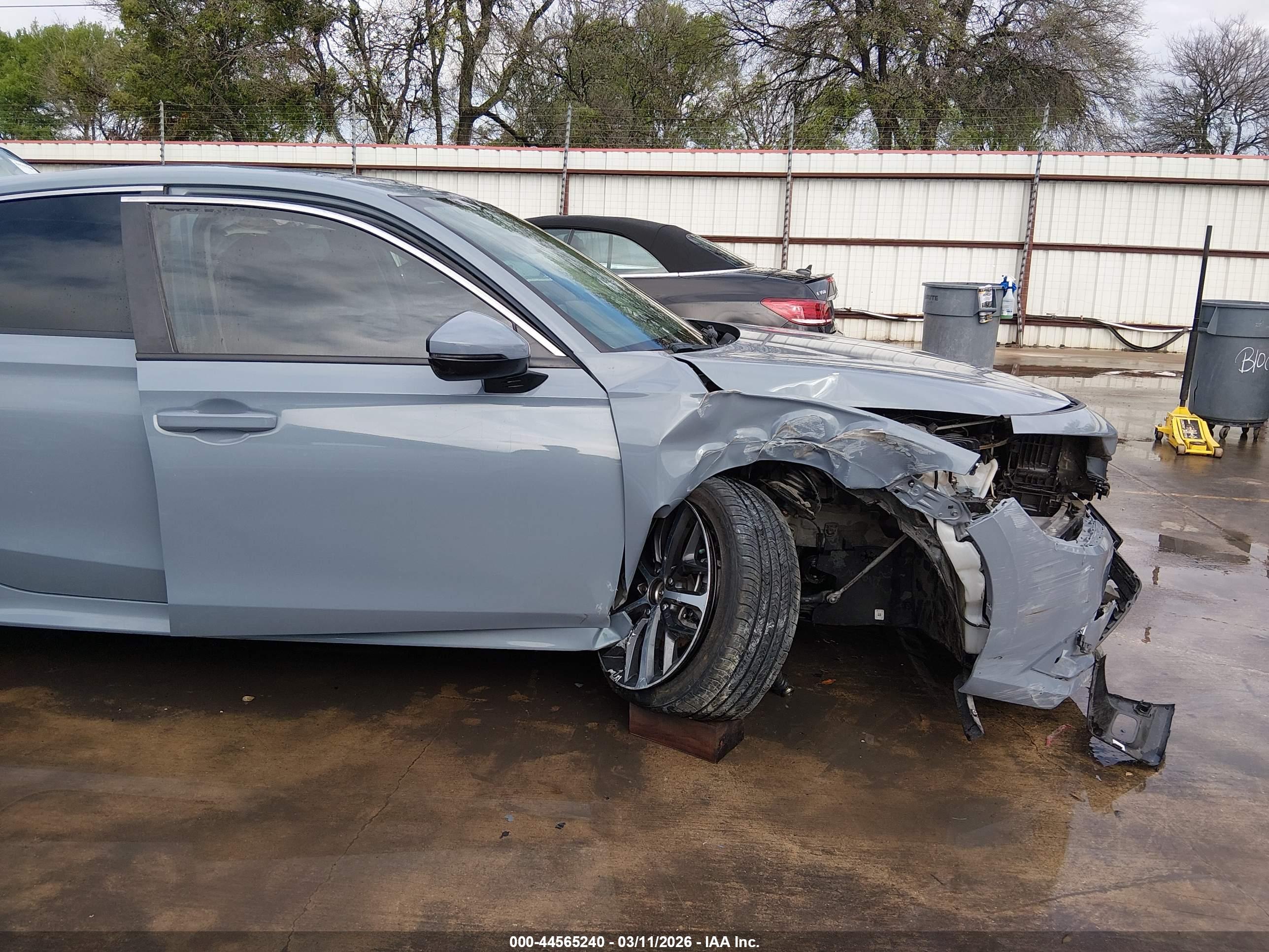 HONDA CIVIC image 6