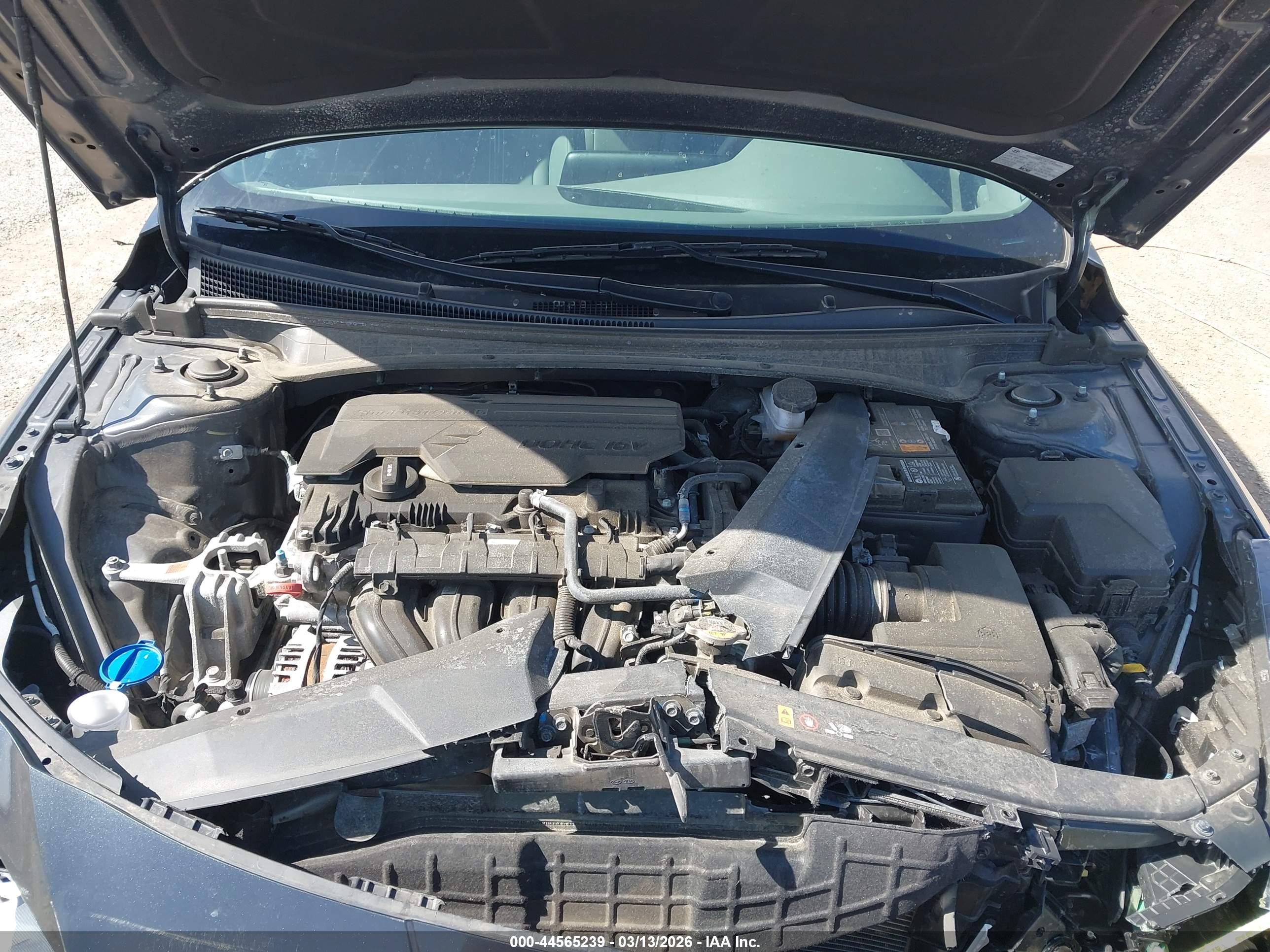 HYUNDAI ELANTRA image 10