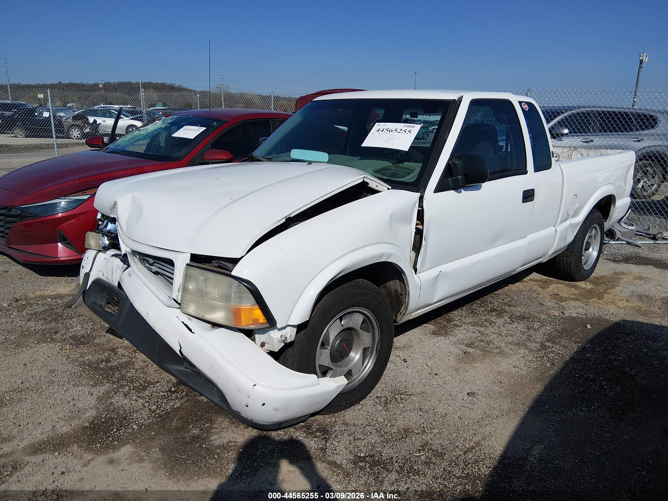 GMC SONOMA image 2