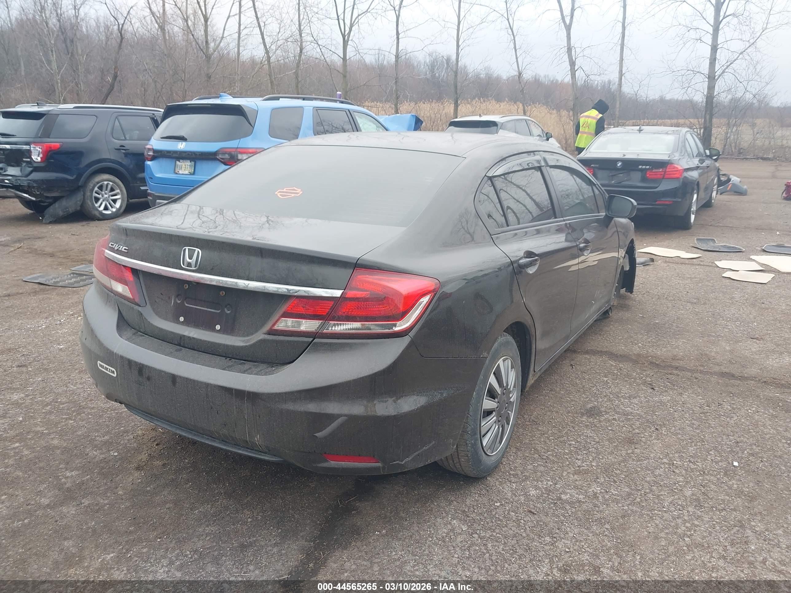 HONDA CIVIC image 4