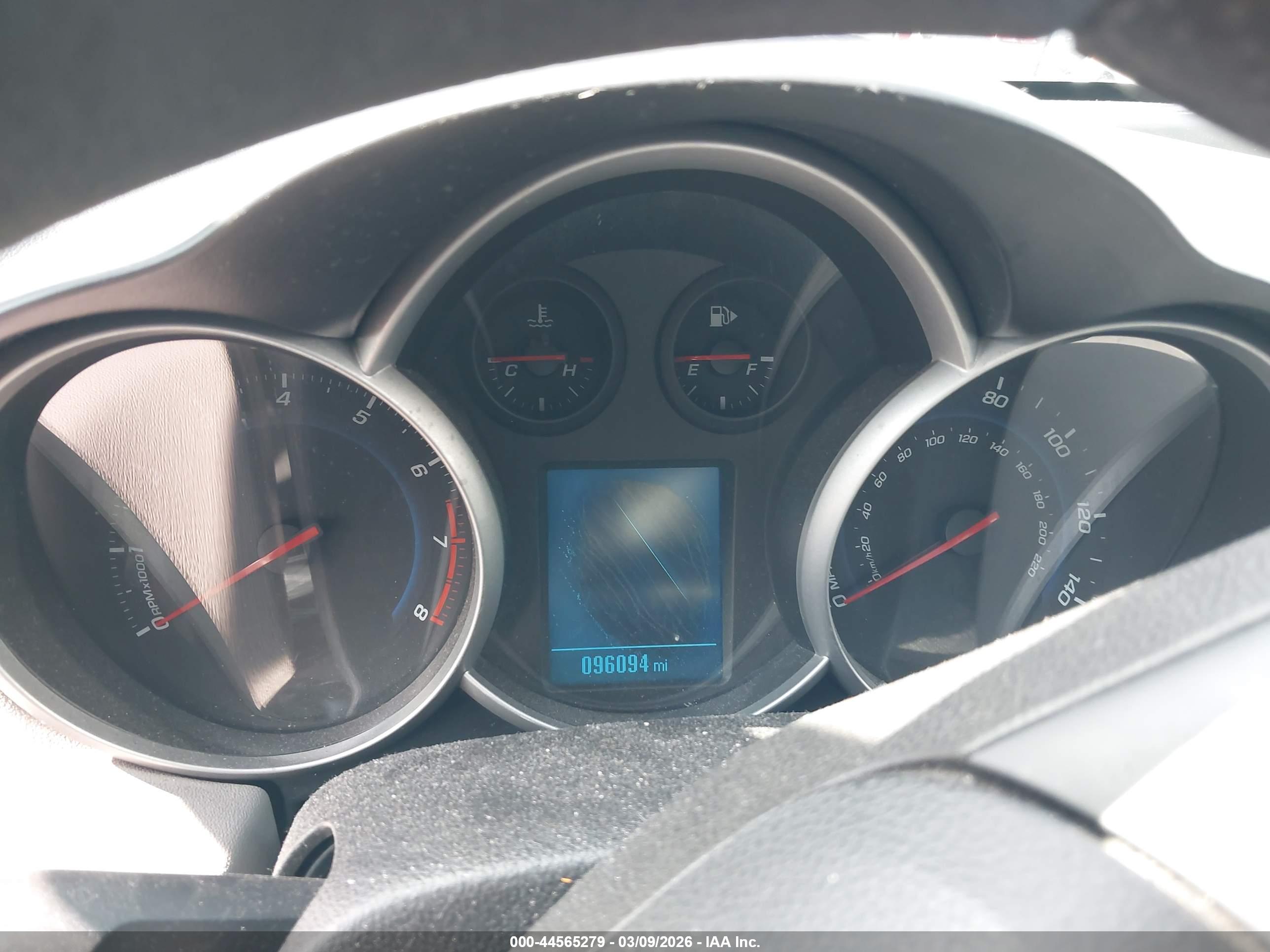 CHEVROLET CRUZE image 7