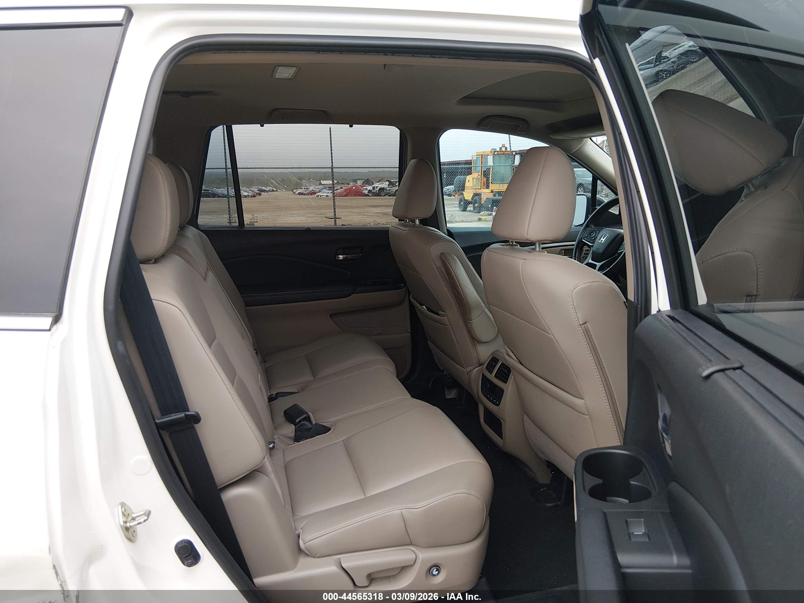 HONDA PILOT image 8