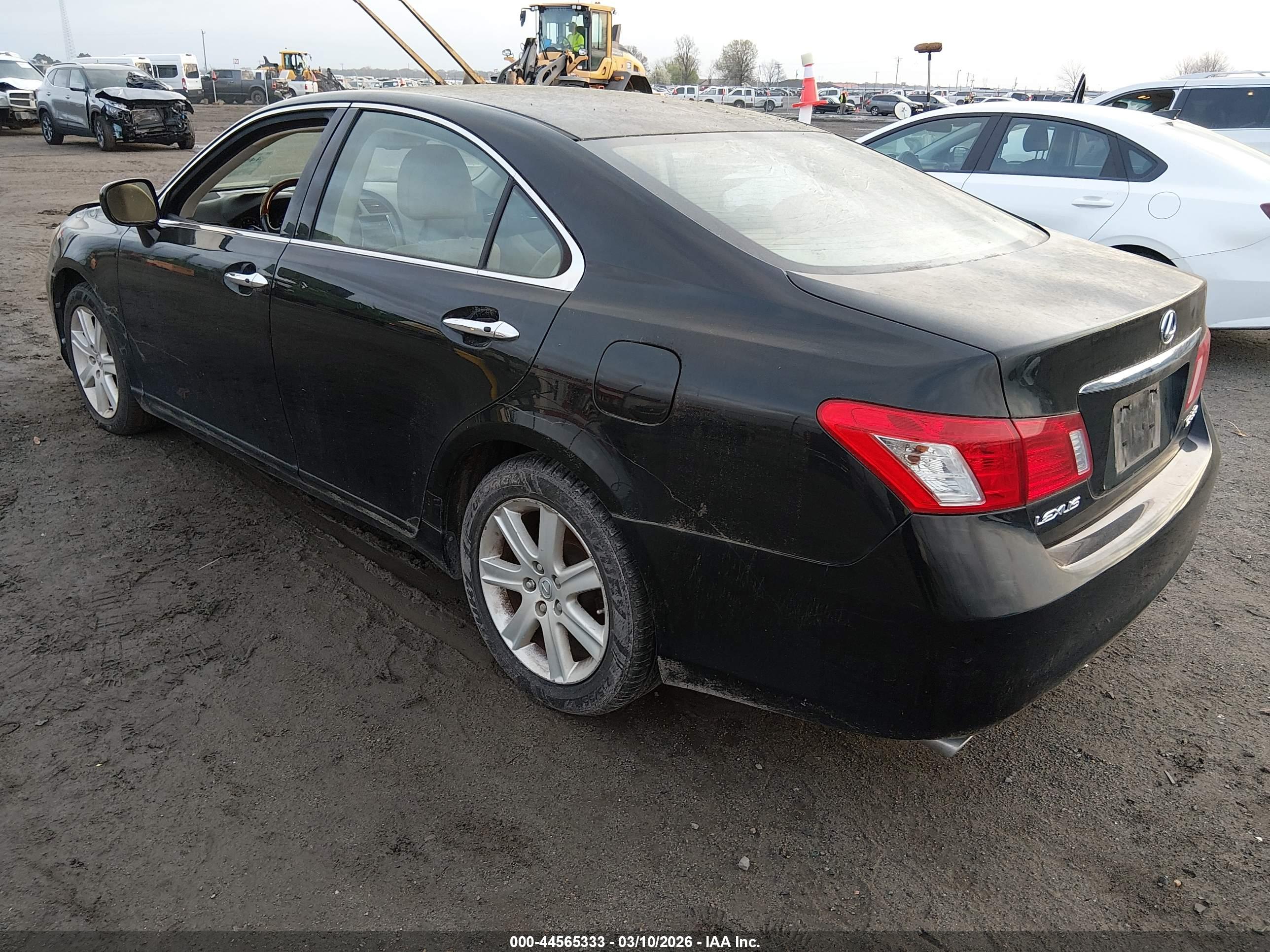 LEXUS ES image 3