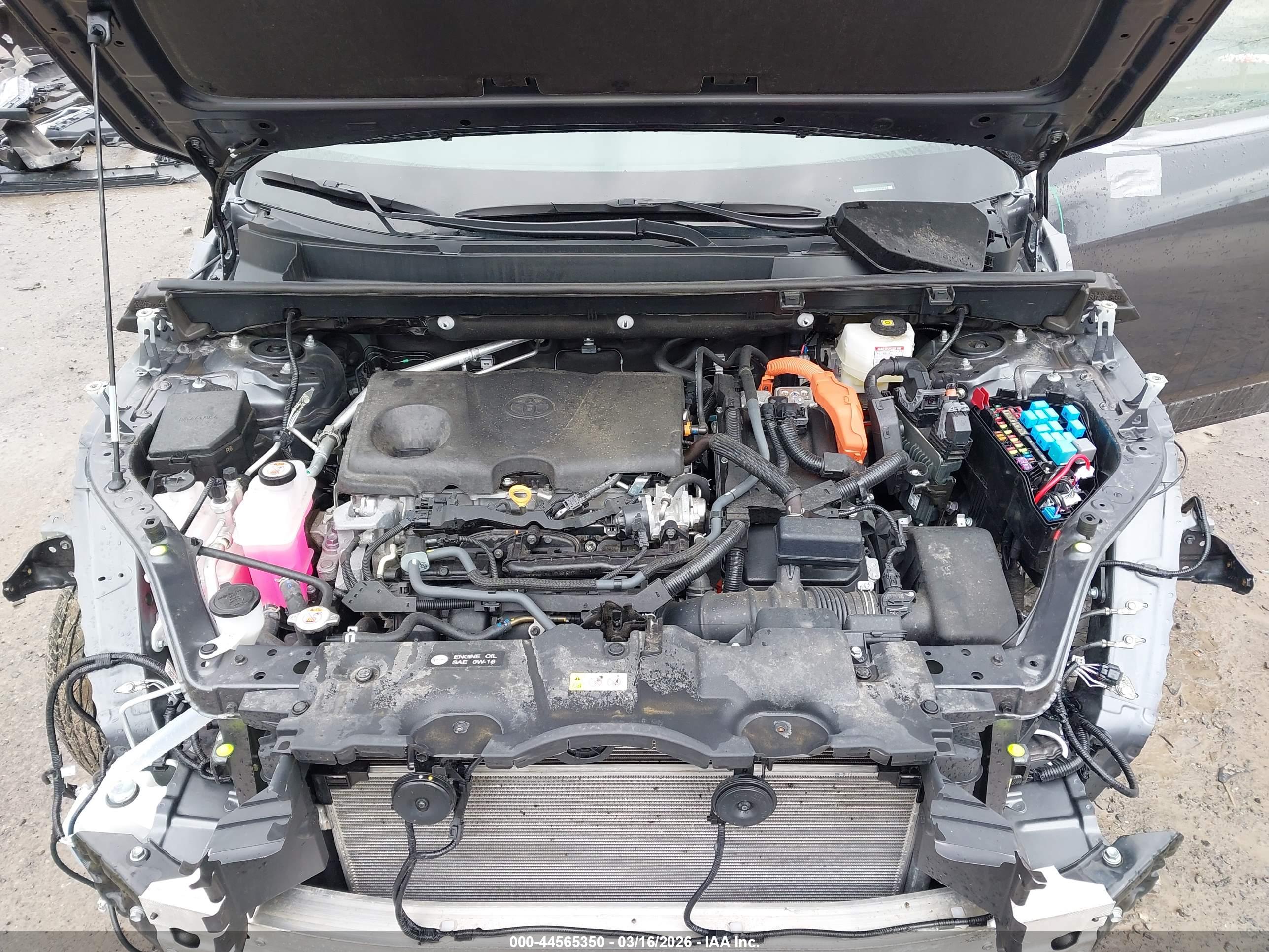 TOYOTA RAV4 image 10