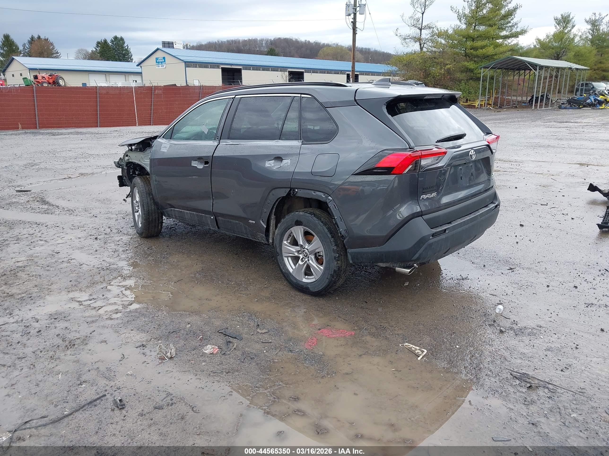 TOYOTA RAV4 image 3