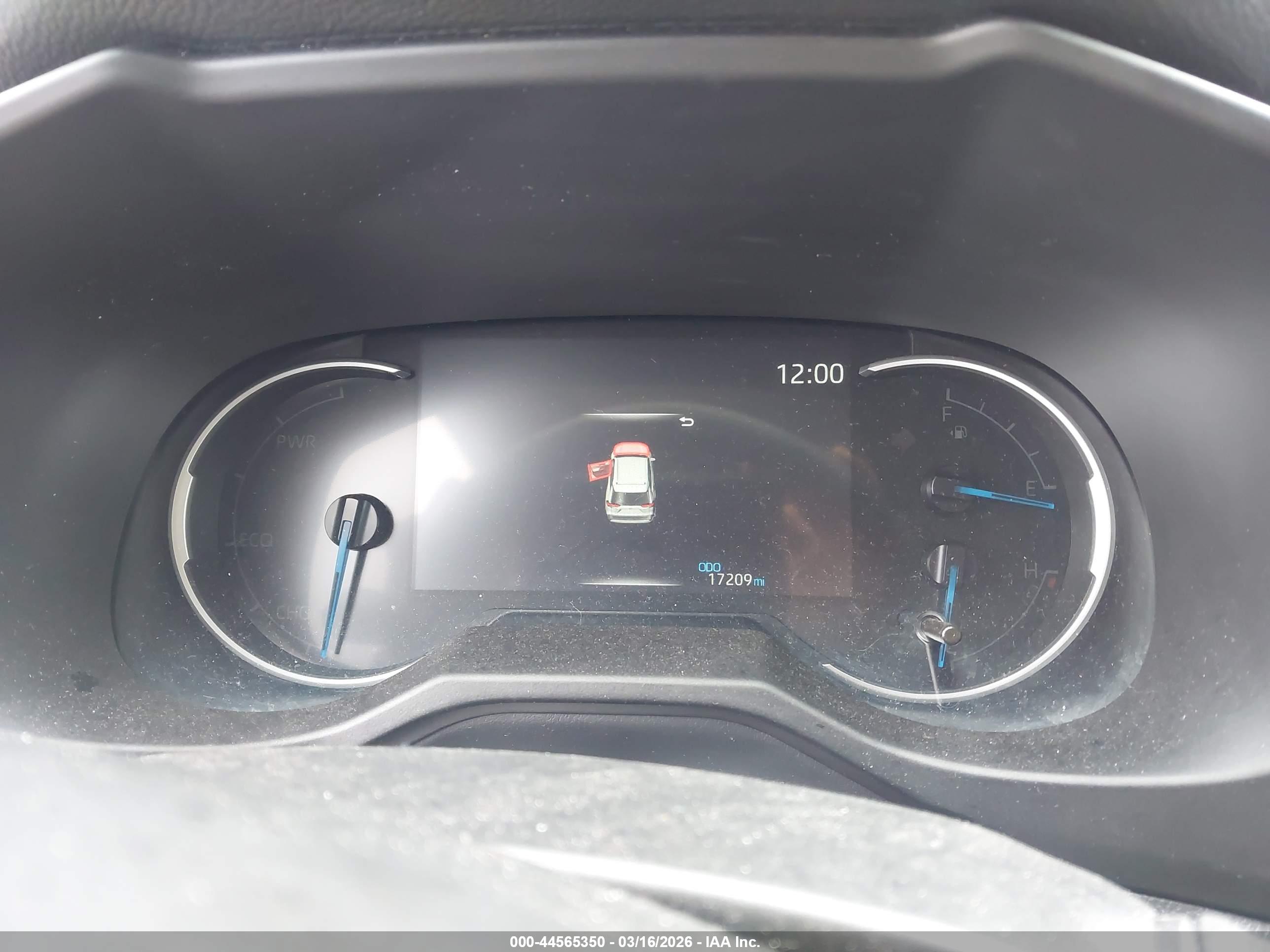 TOYOTA RAV4 image 7