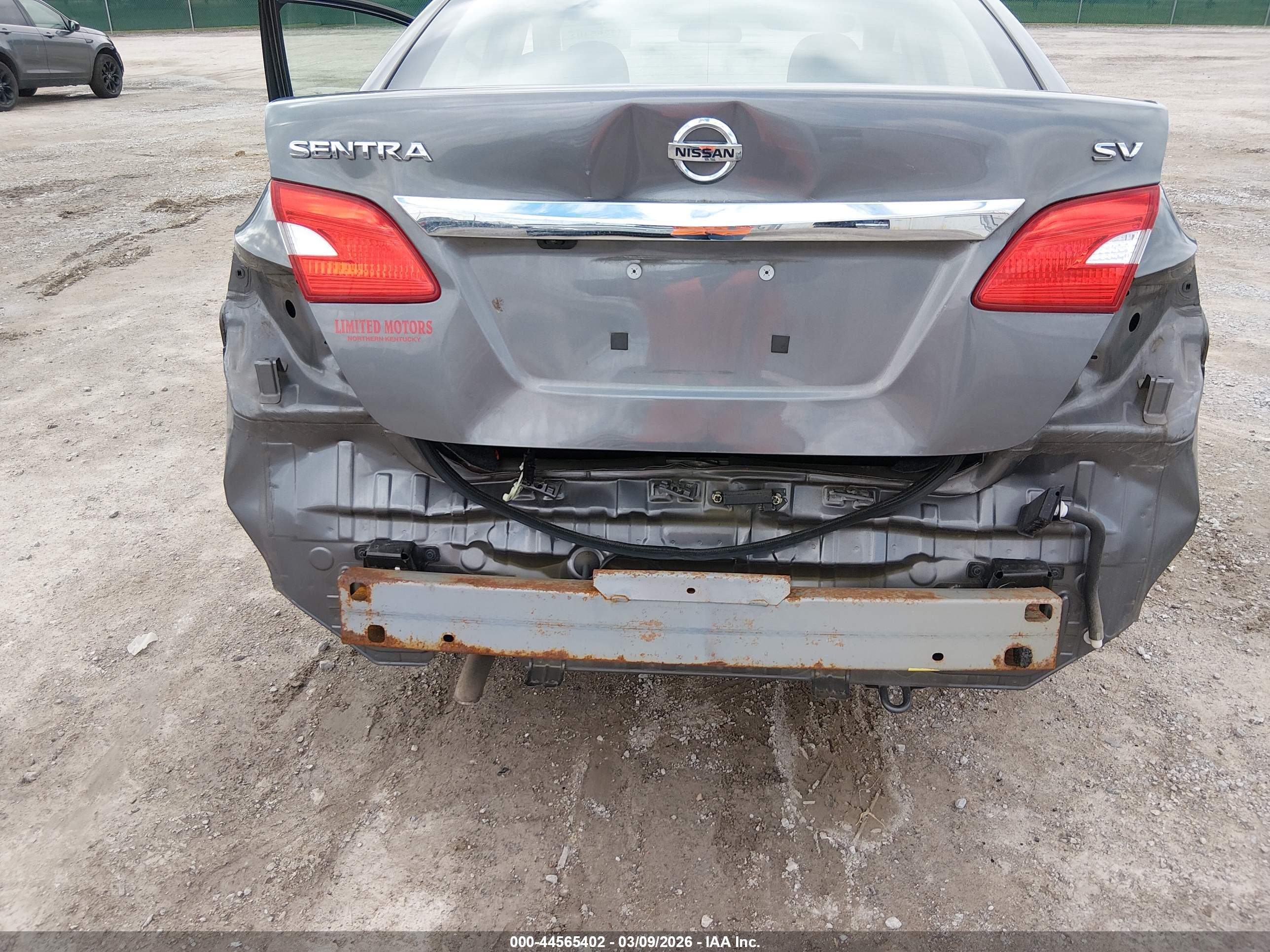 NISSAN SENTRA image 6
