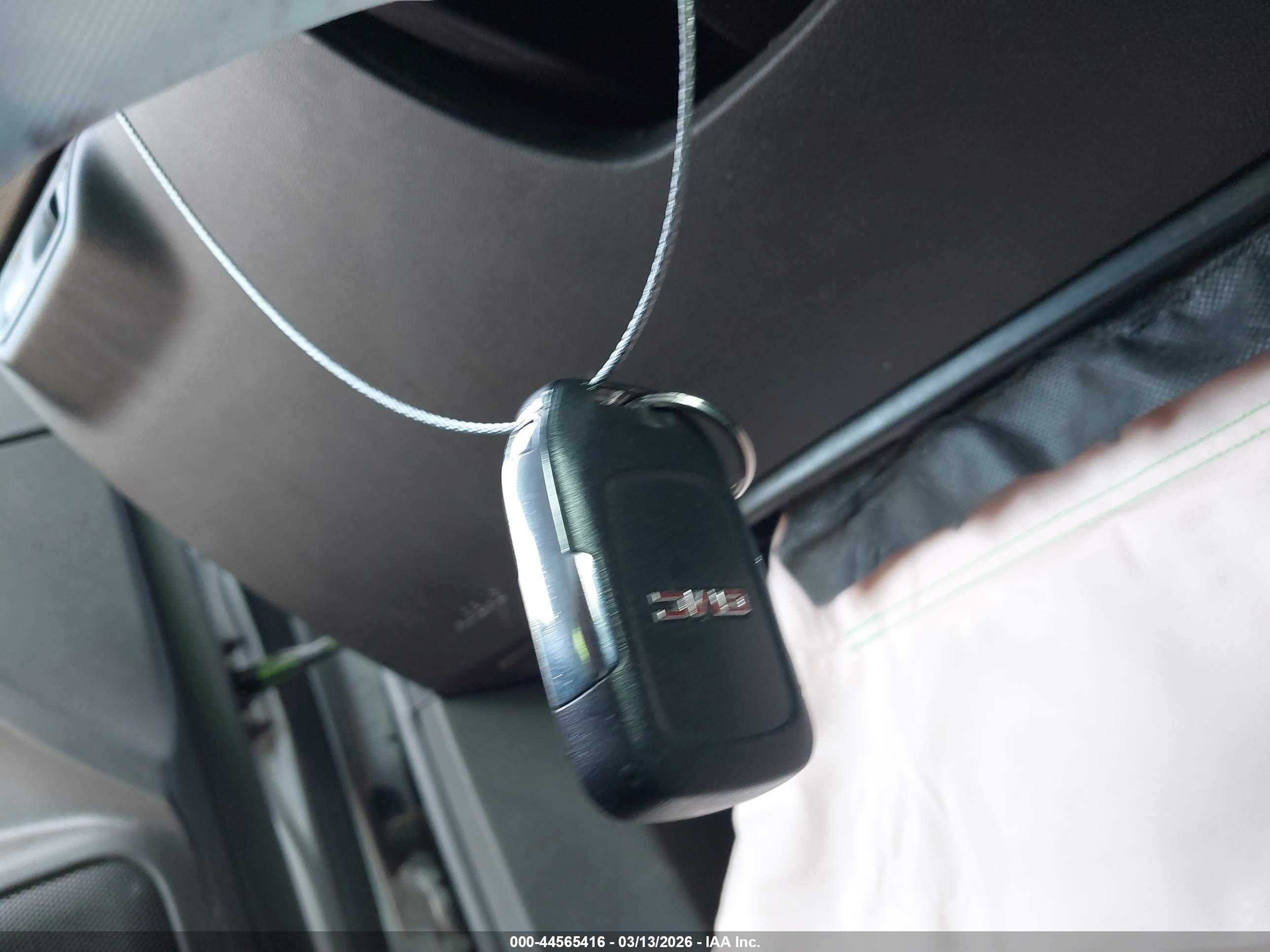 GMC ACADIA image 11