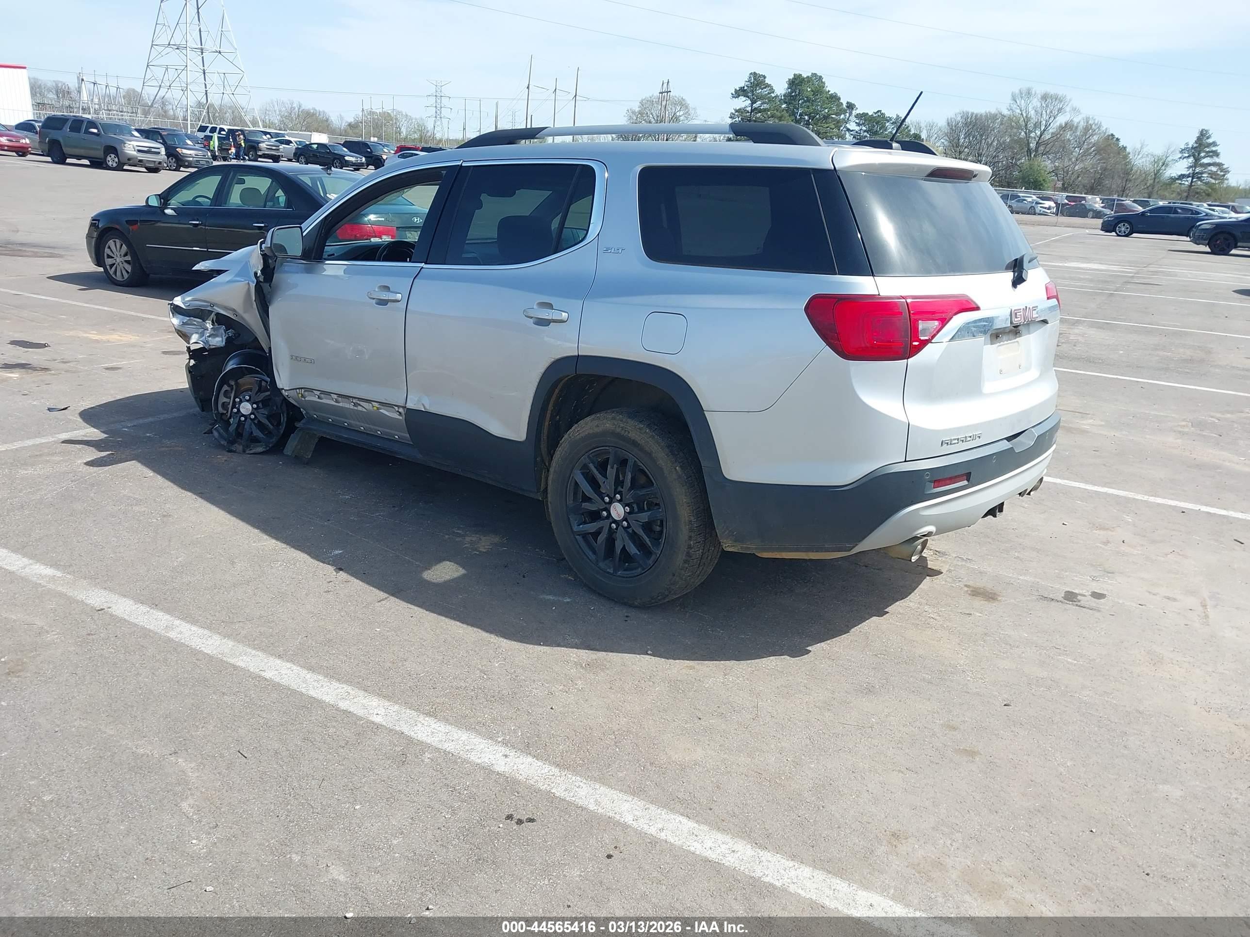 GMC ACADIA image 3