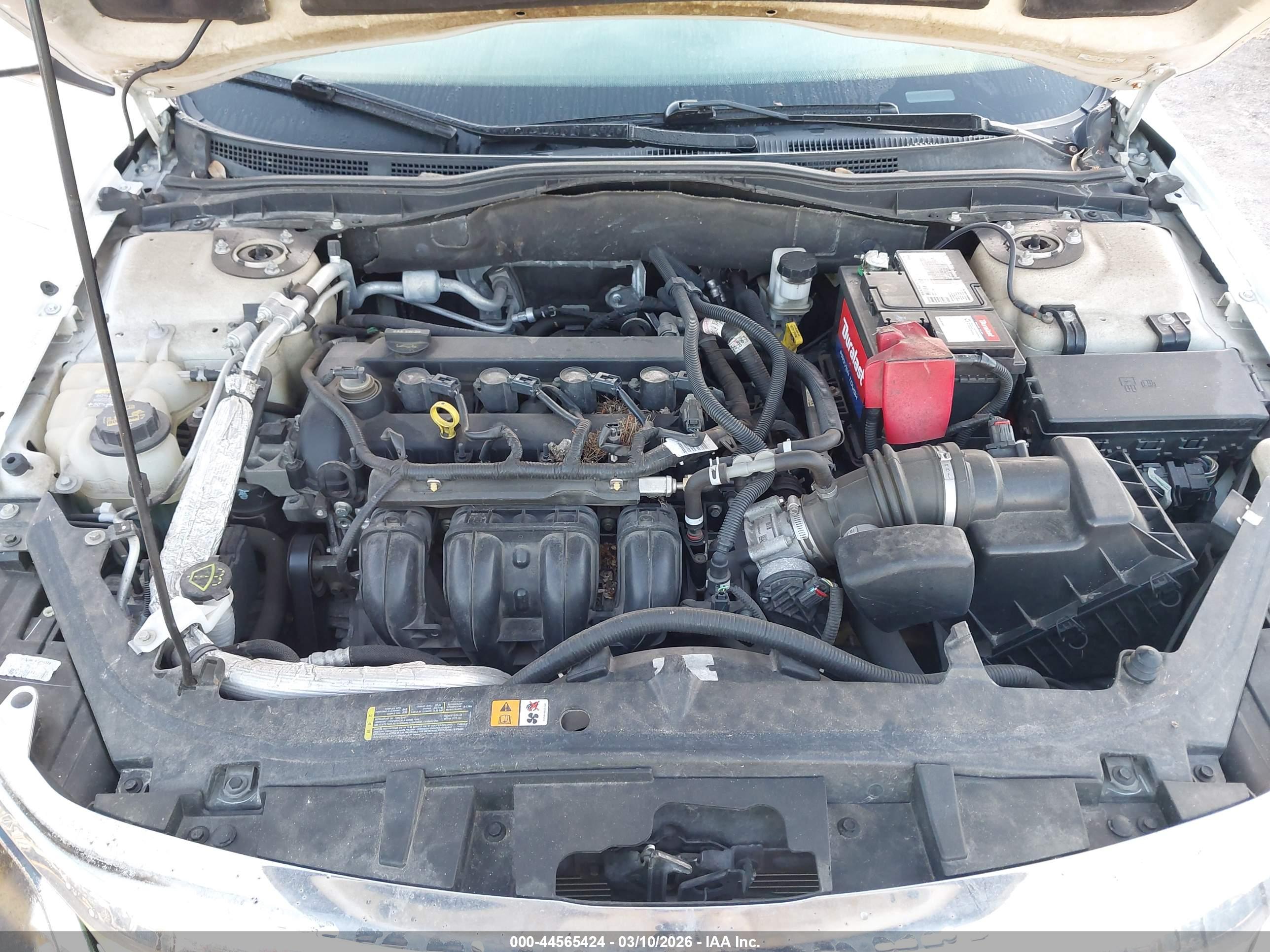 FORD FUSION image 10