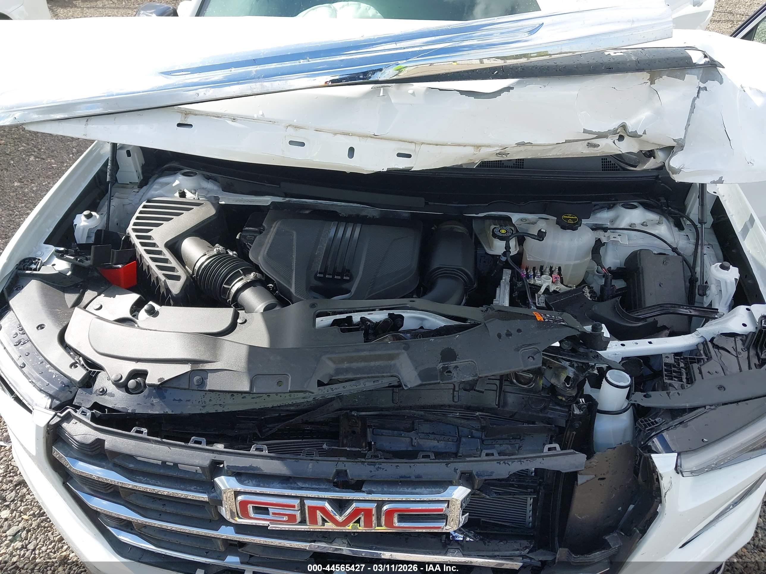 GMC ACADIA image 10