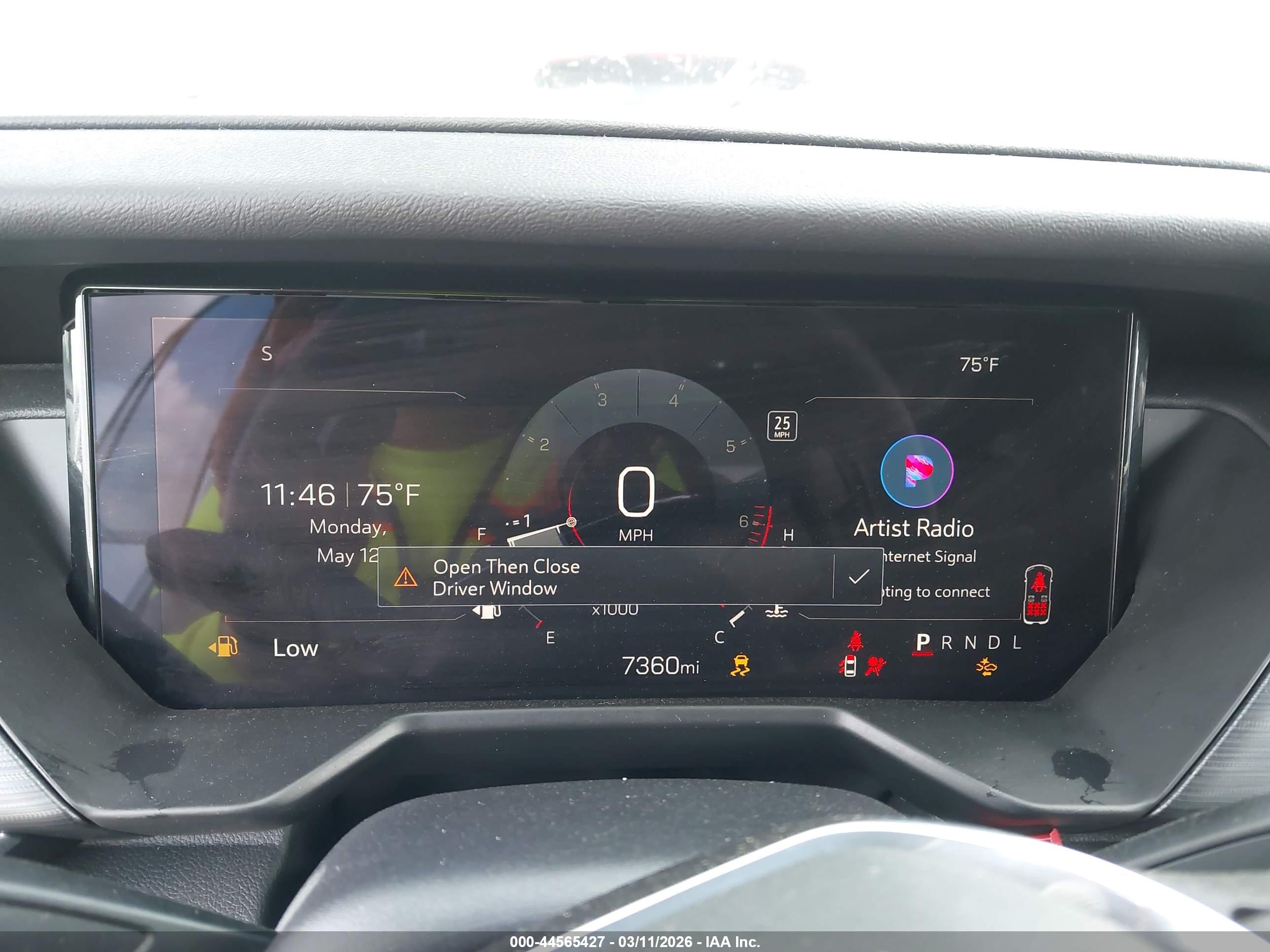 GMC ACADIA image 7