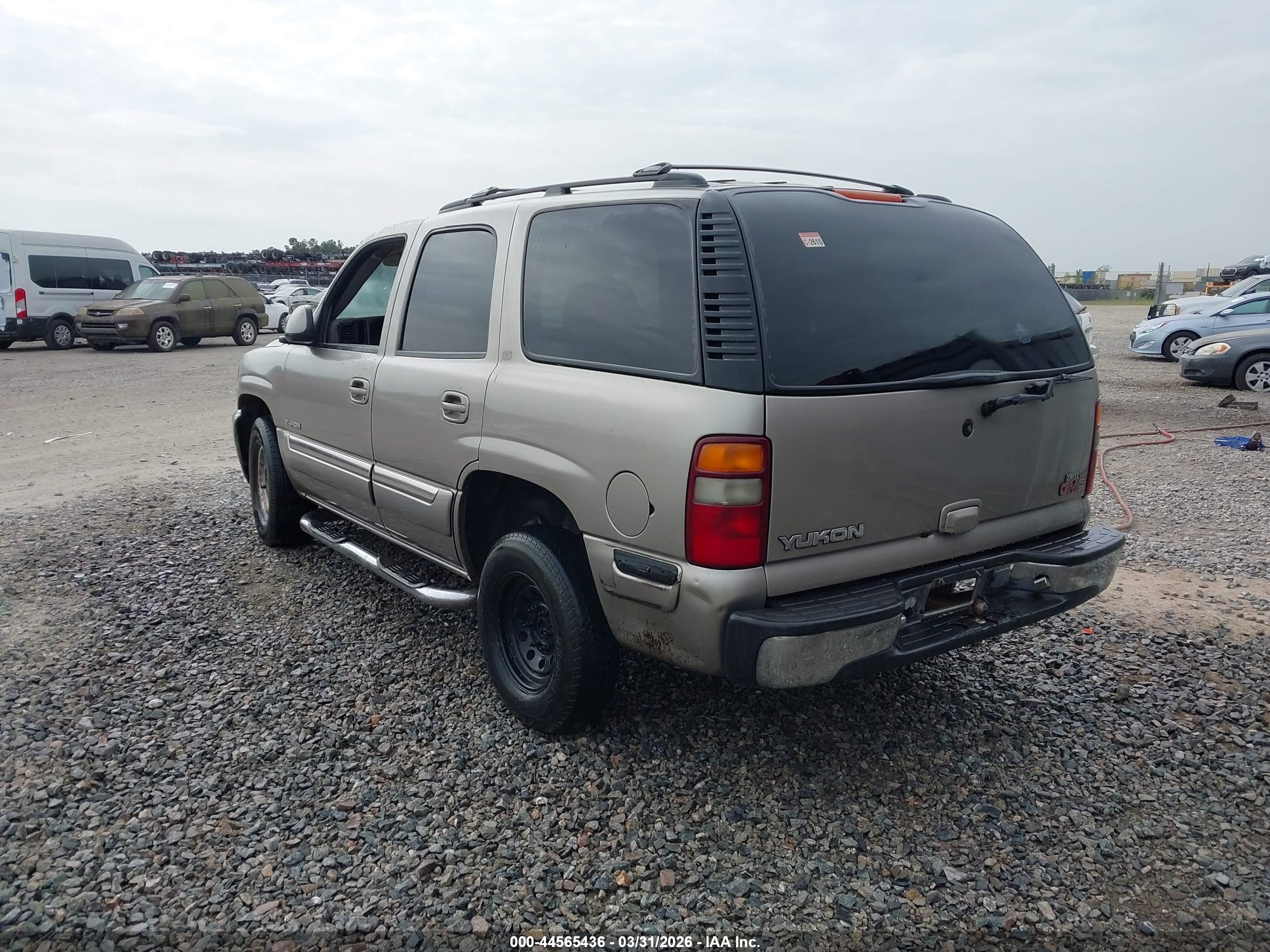 GMC YUKON image 3
