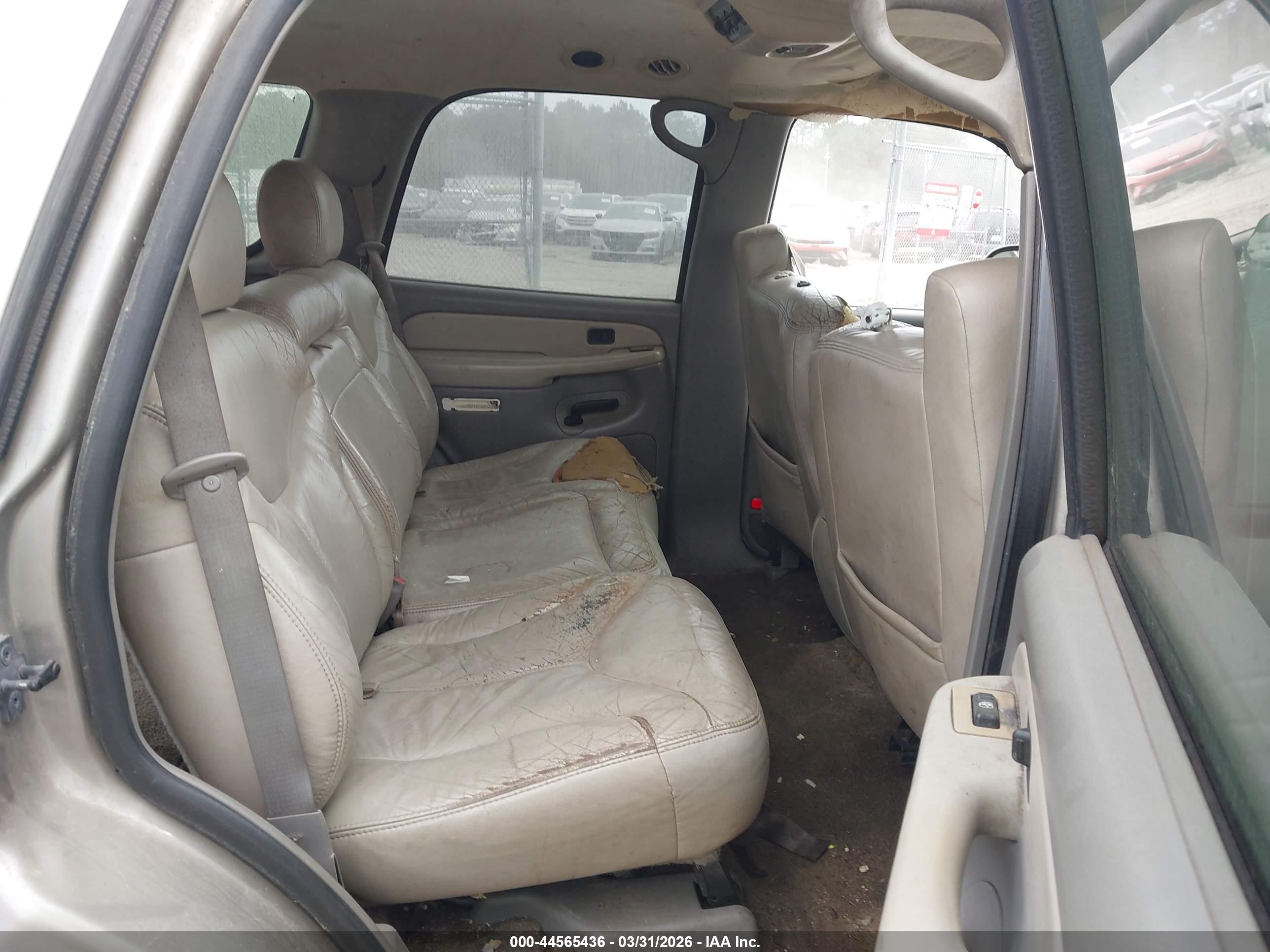 GMC YUKON image 8