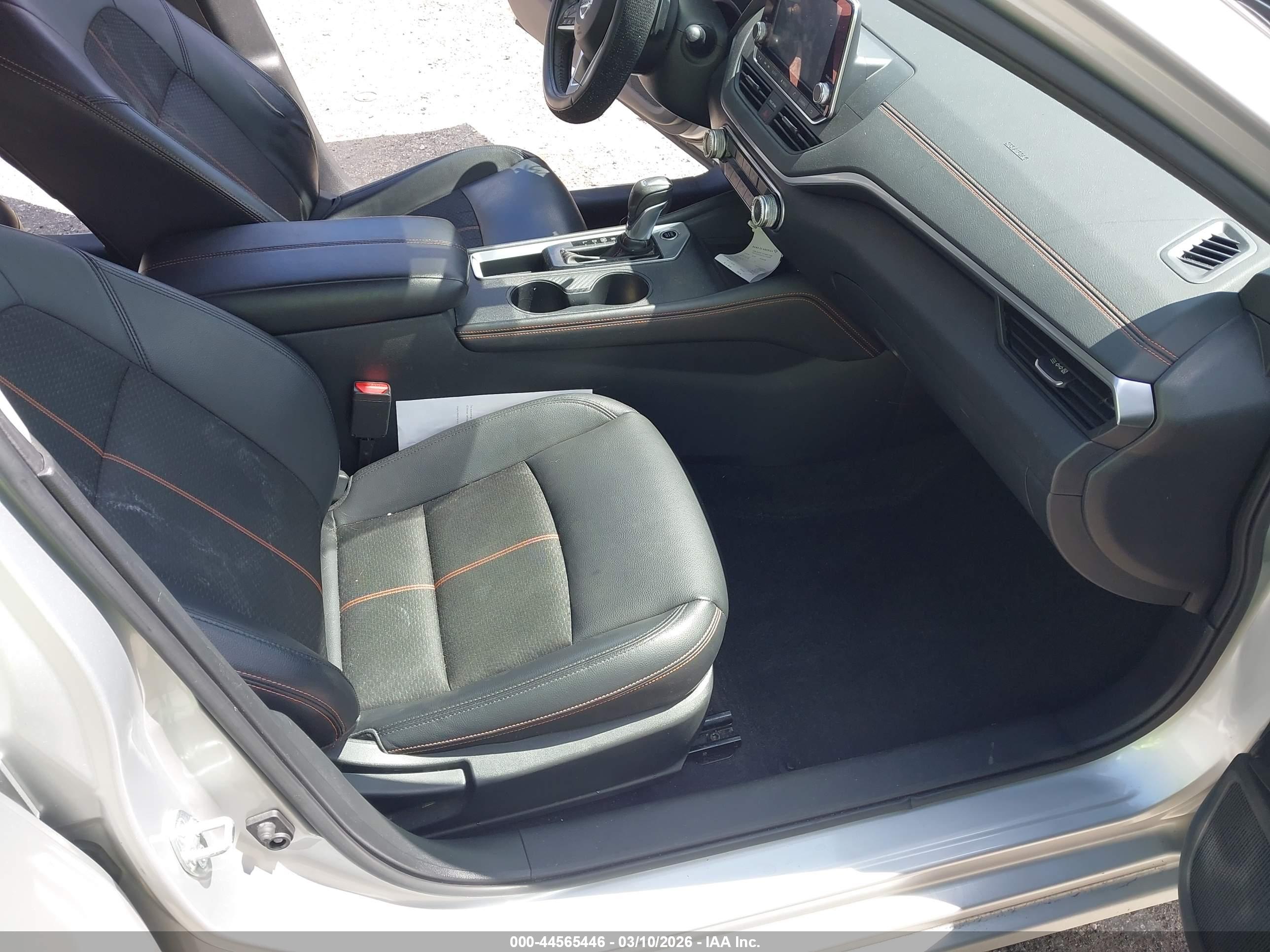 NISSAN ALTIMA image 5