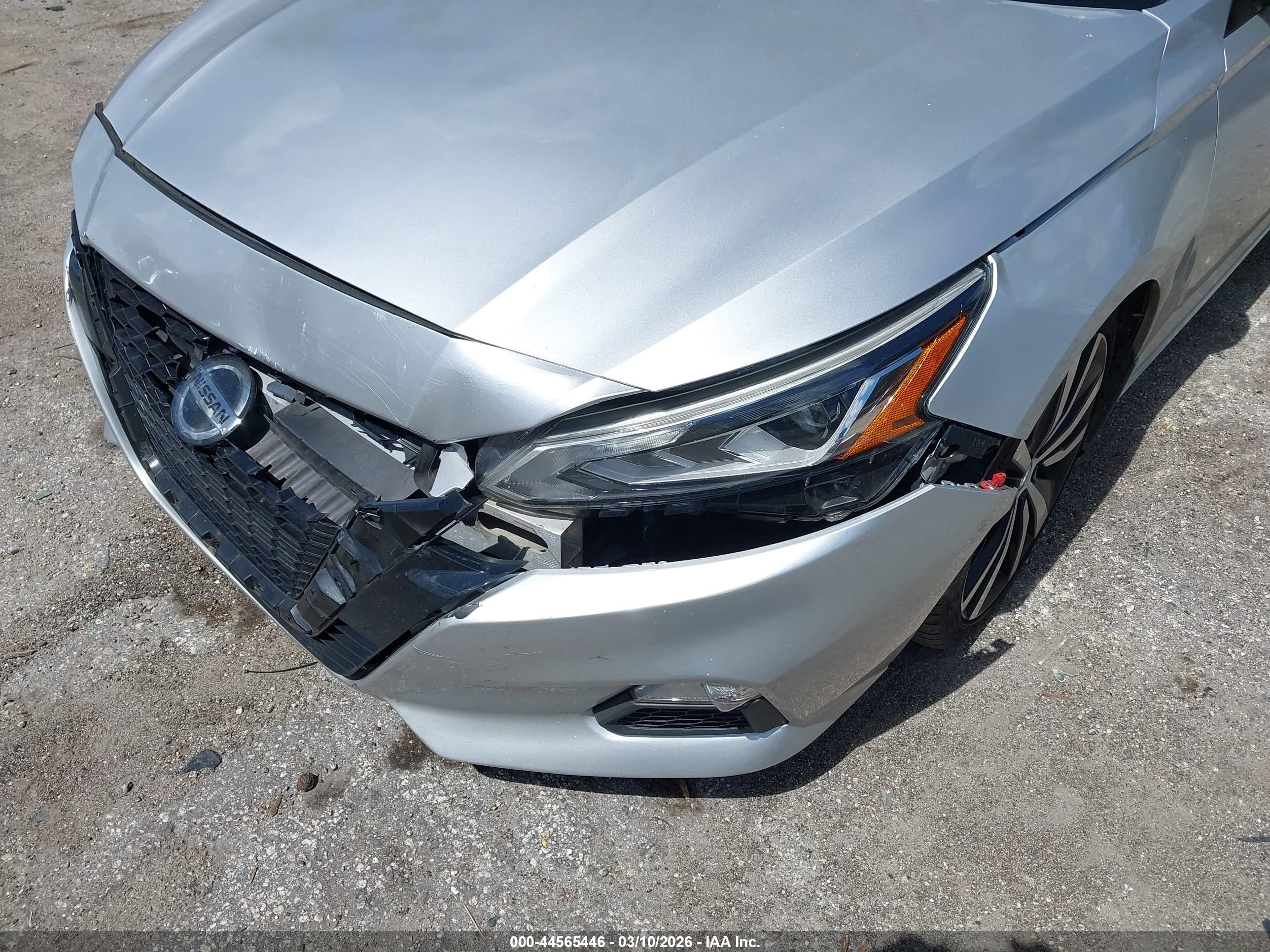 NISSAN ALTIMA image 6