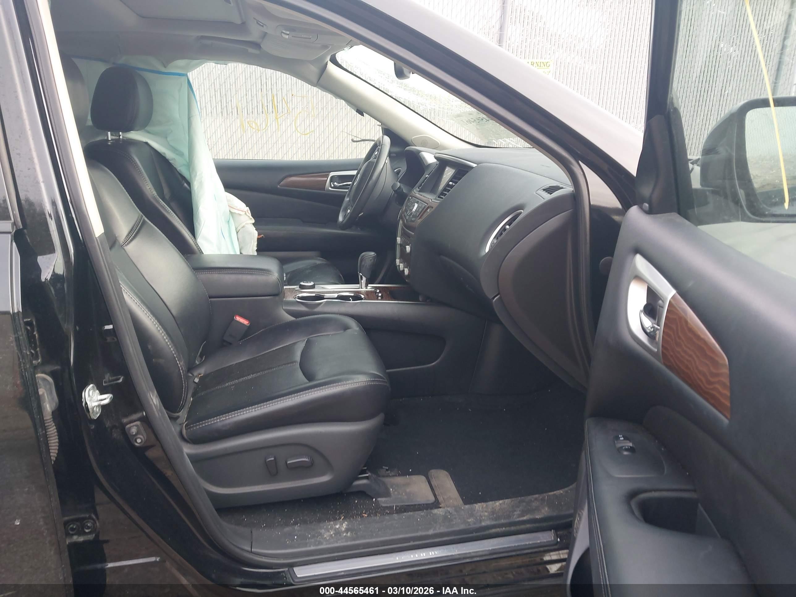 NISSAN PATHFINDER image 5