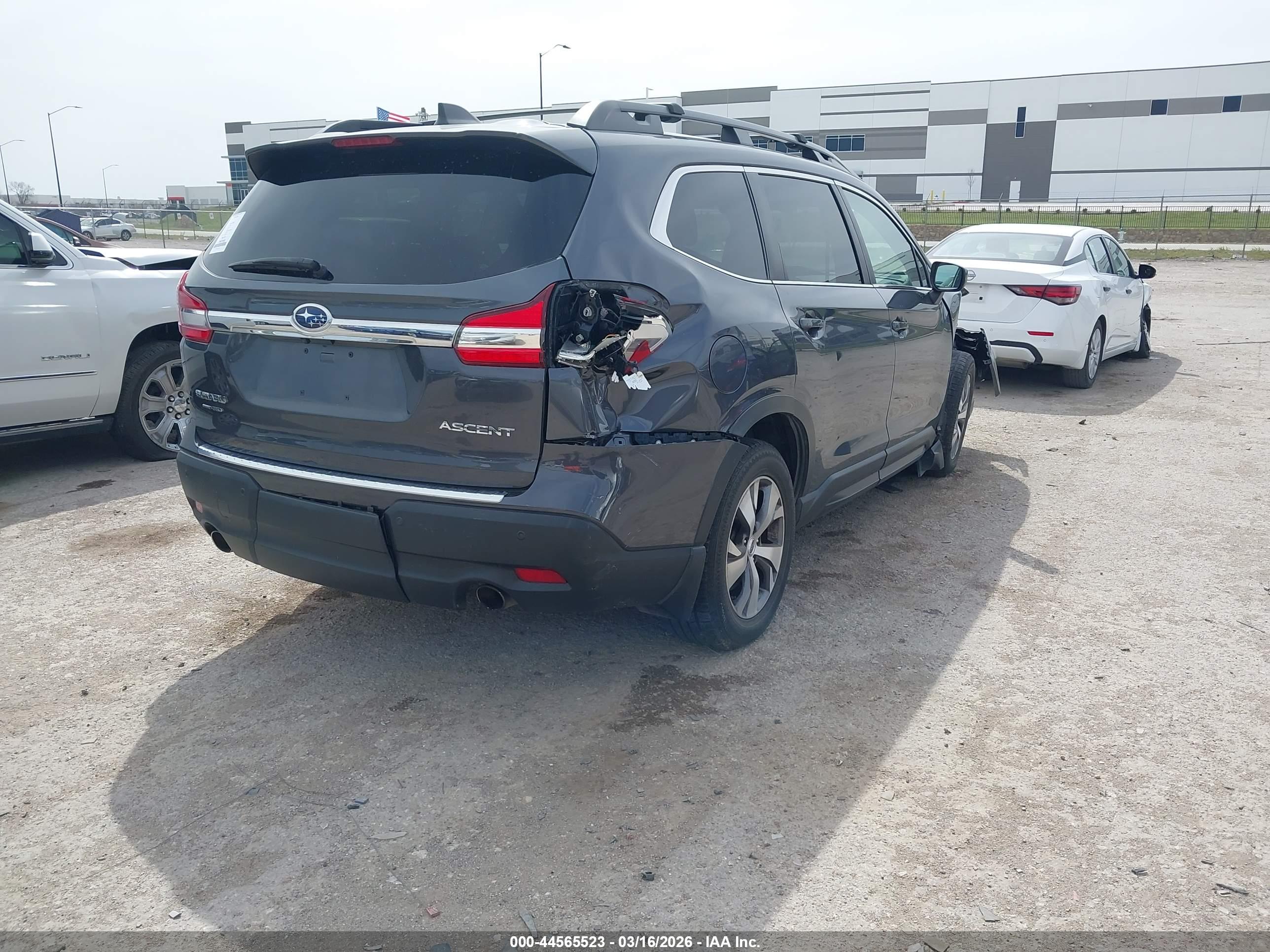 SUBARU ASCENT image 4