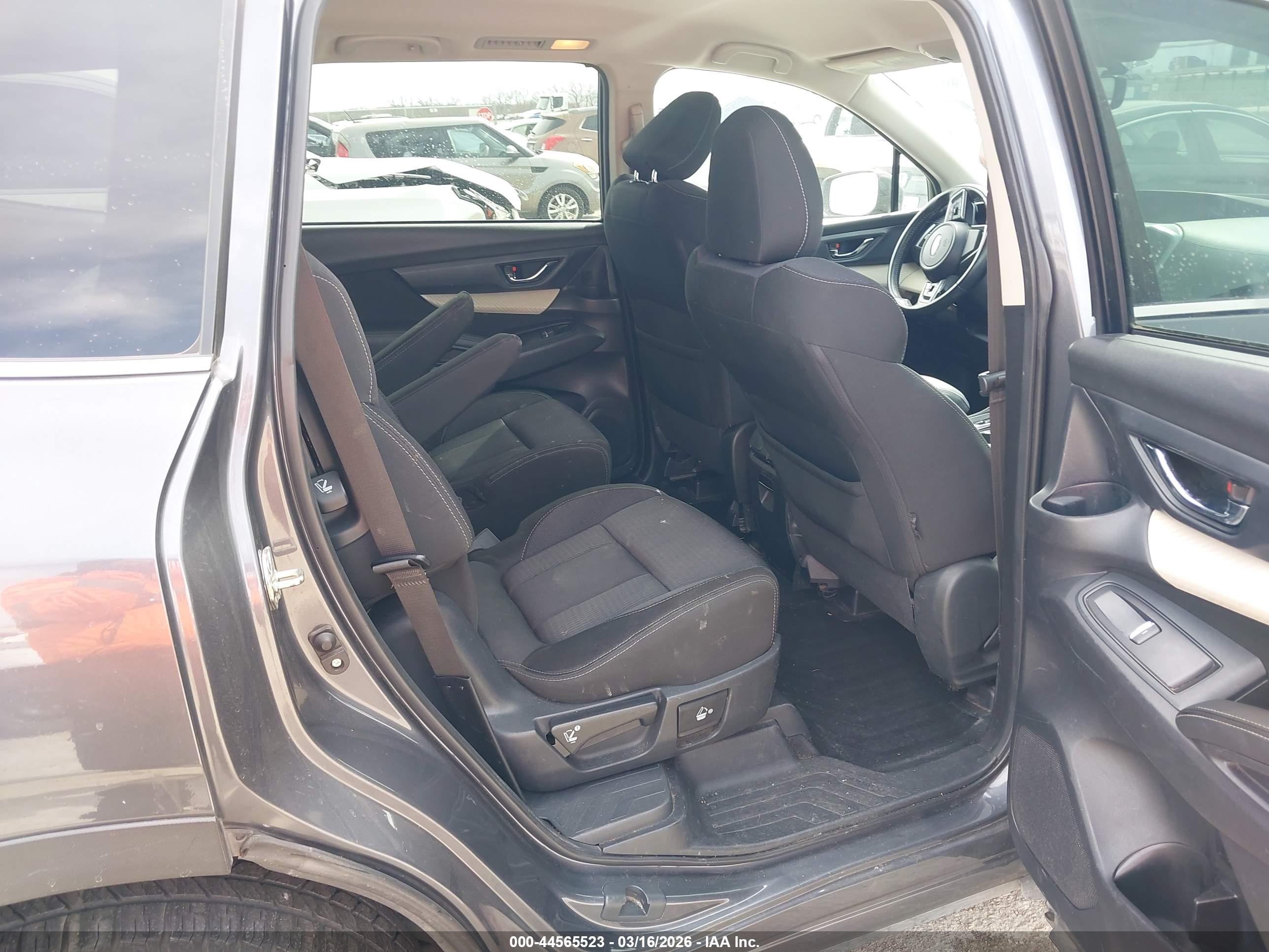 SUBARU ASCENT image 8
