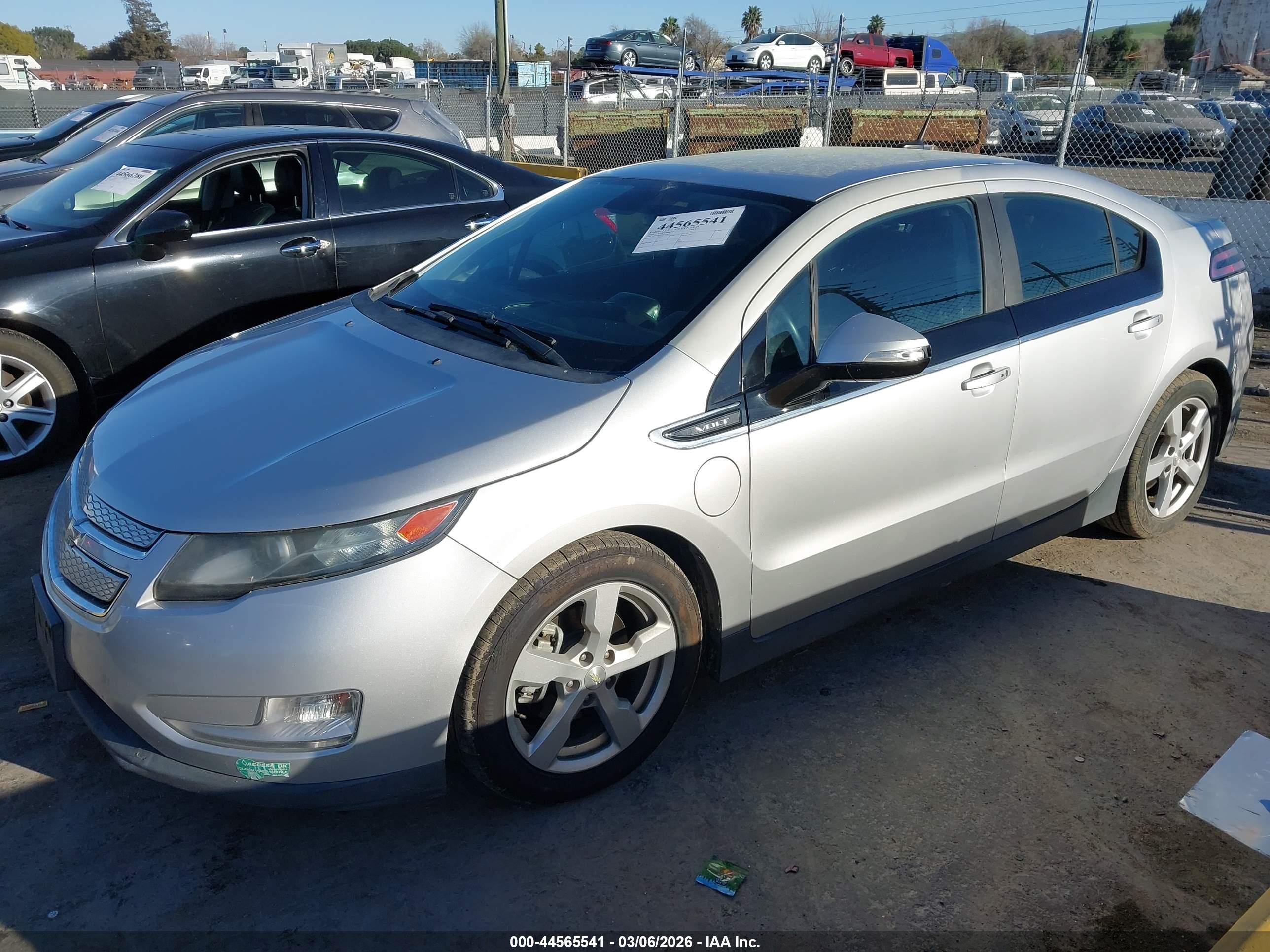 CHEVROLET VOLT image 2