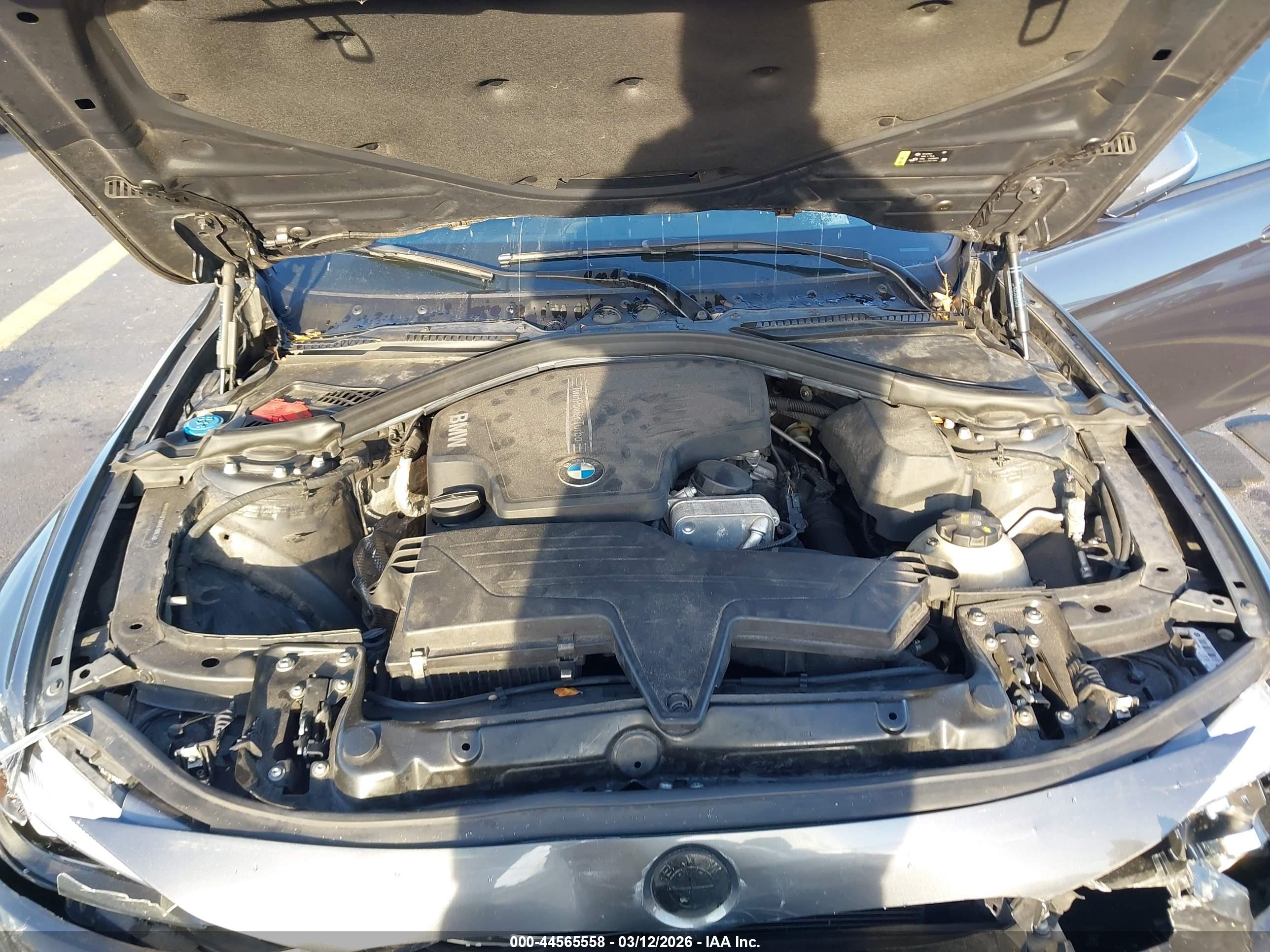 BMW 320I image 10