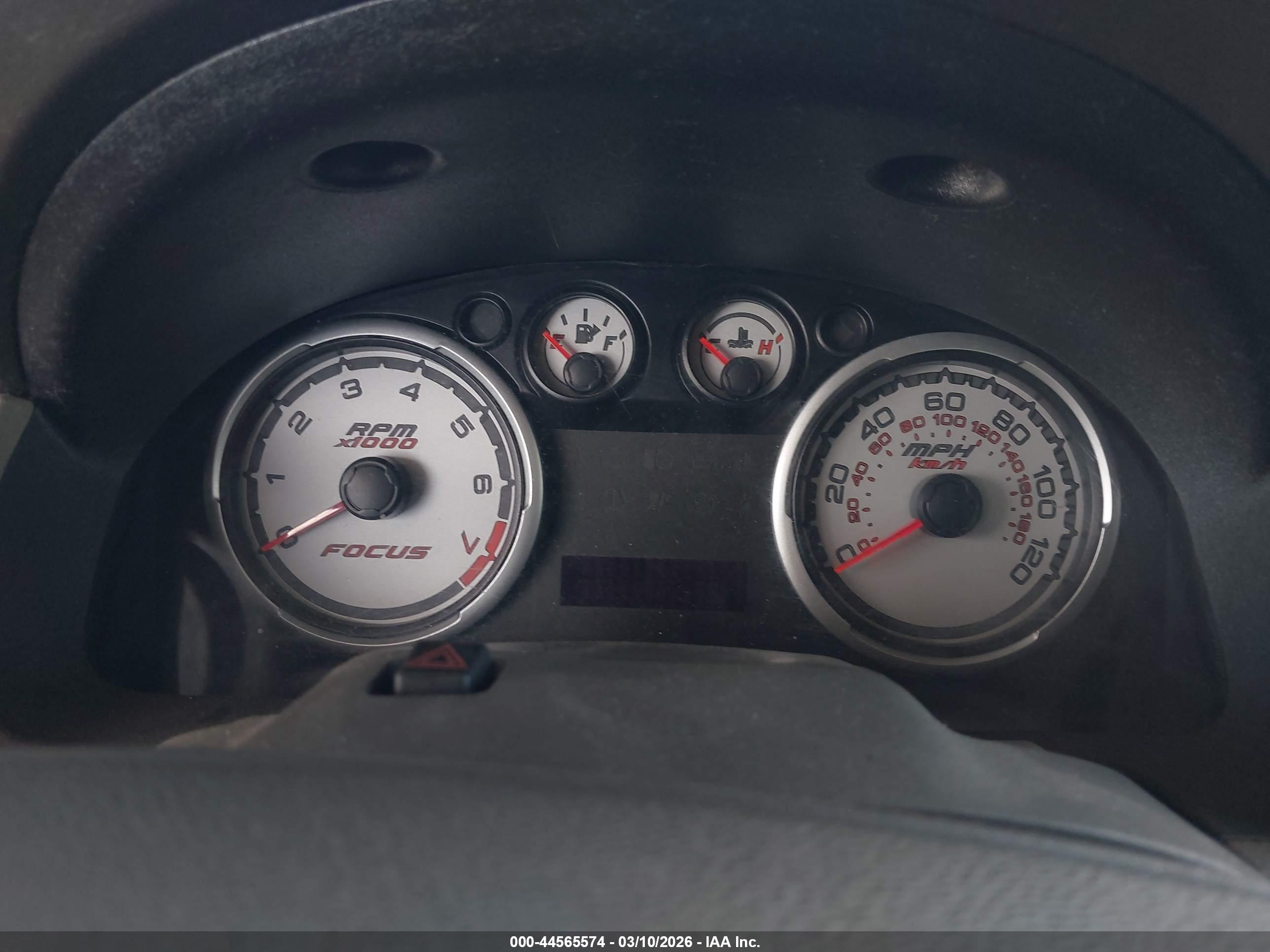 FORD FOCUS image 7