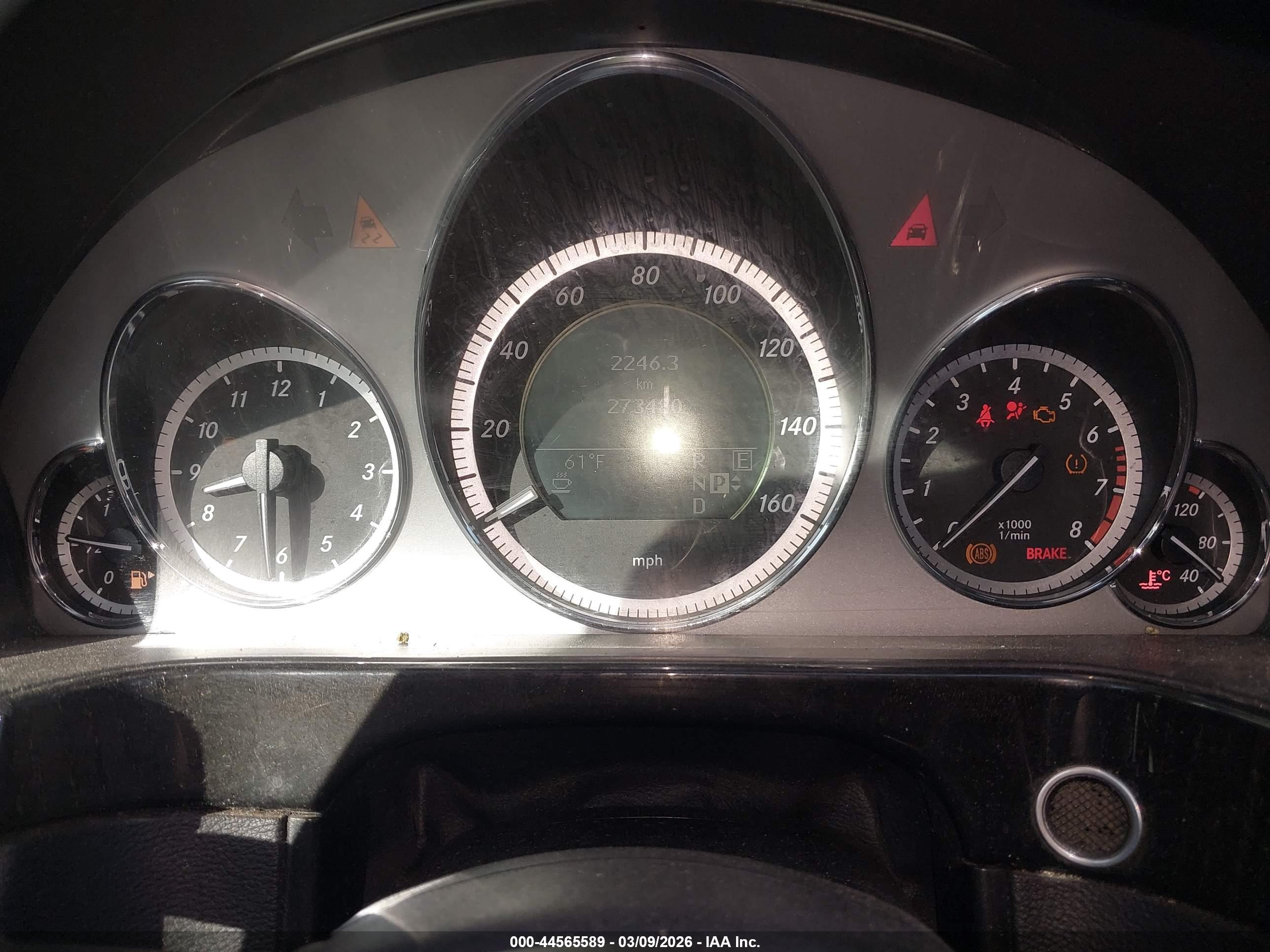 MERCEDES-BENZ E image 7