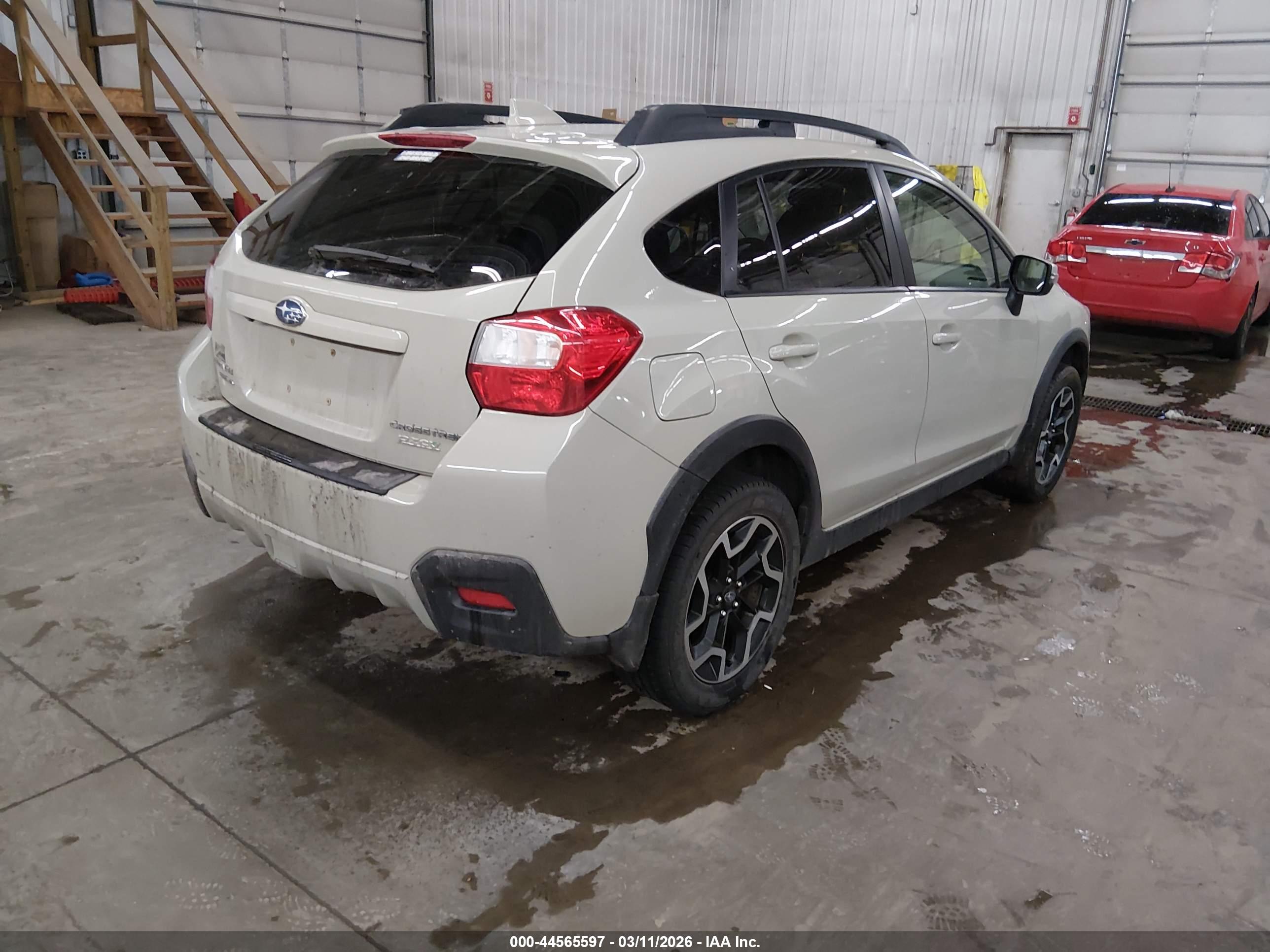 SUBARU CROSSTREK image 4