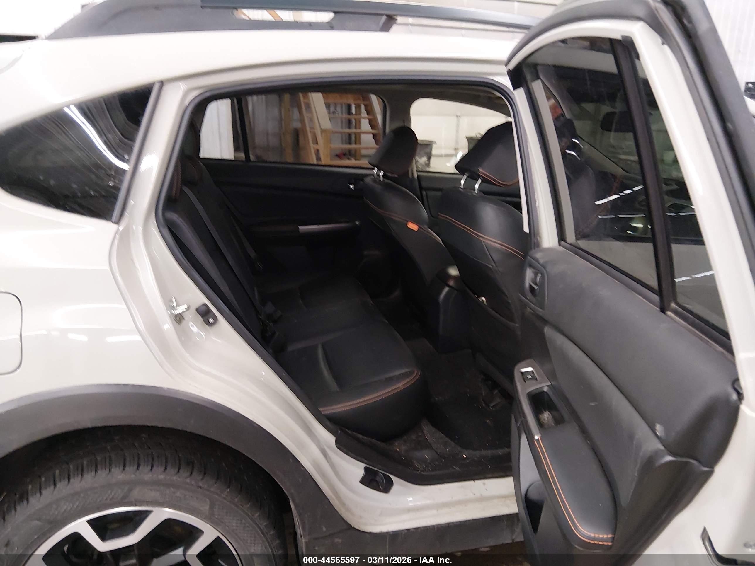 SUBARU CROSSTREK image 8