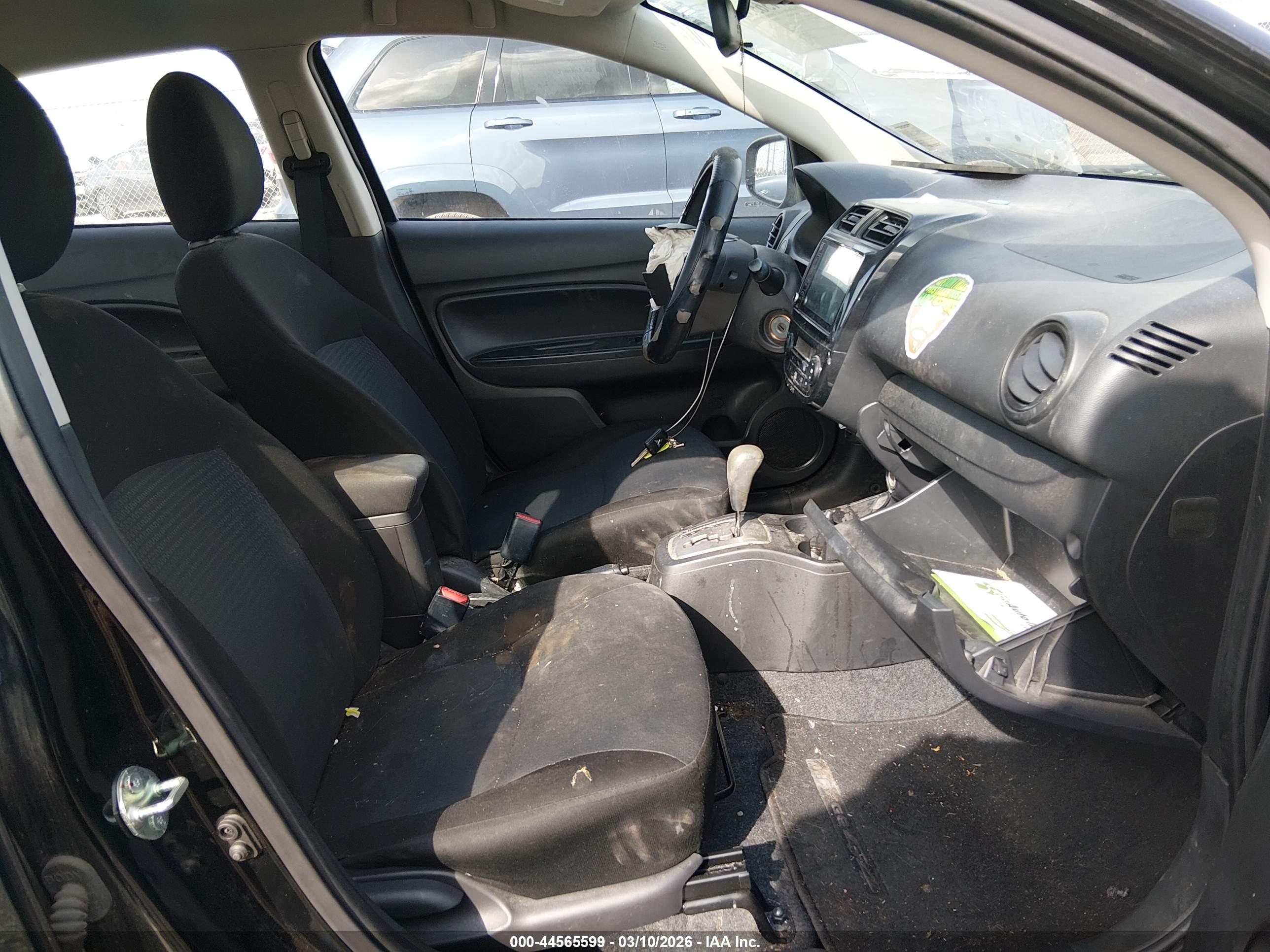 MITSUBISHI MIRAGE image 5