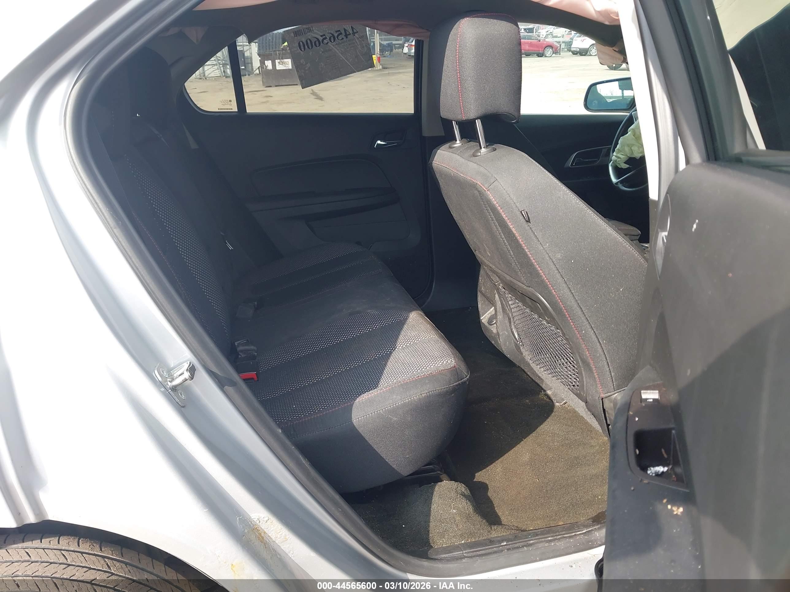 CHEVROLET EQUINOX image 8