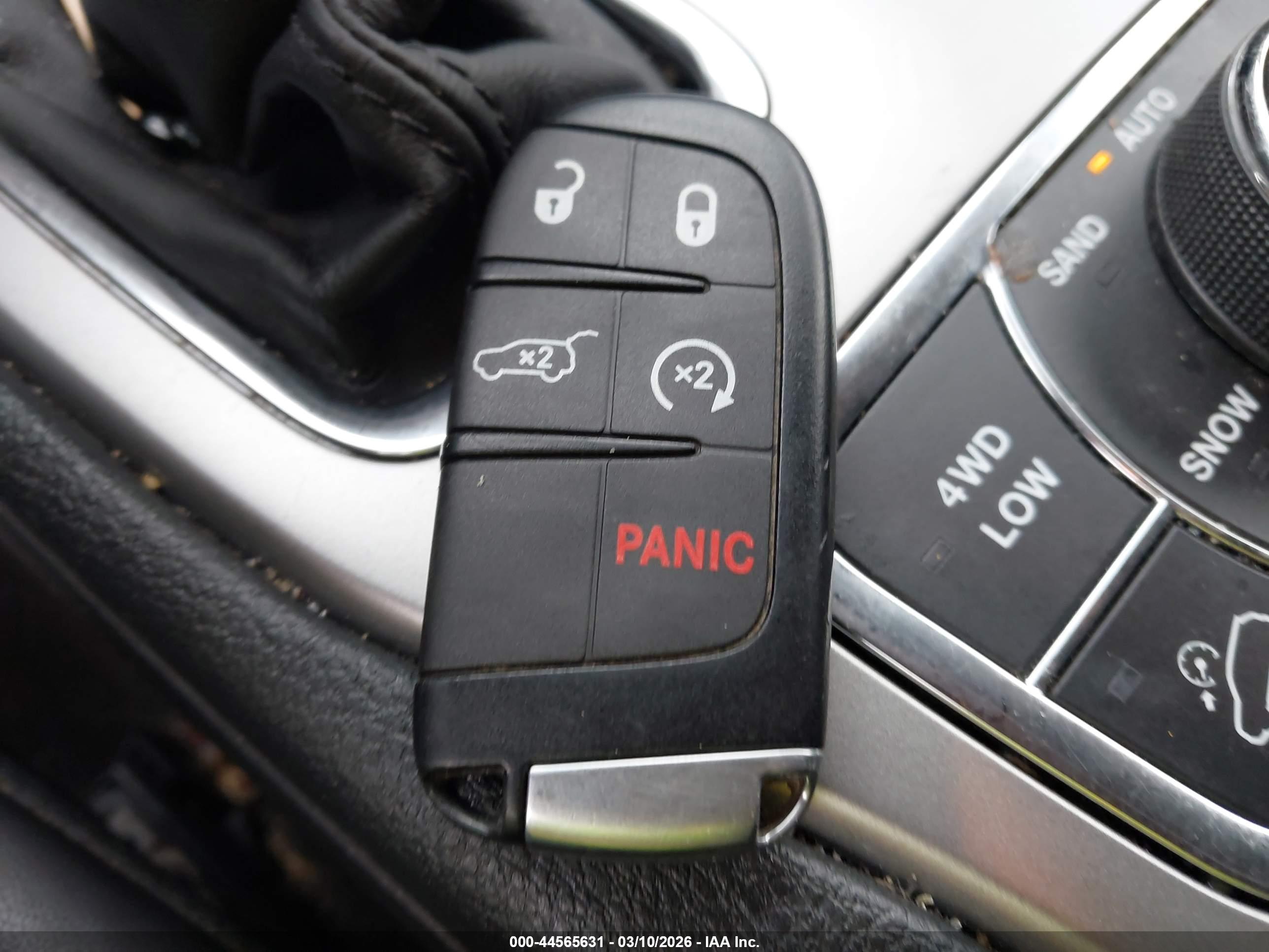 JEEP GRAND image 11
