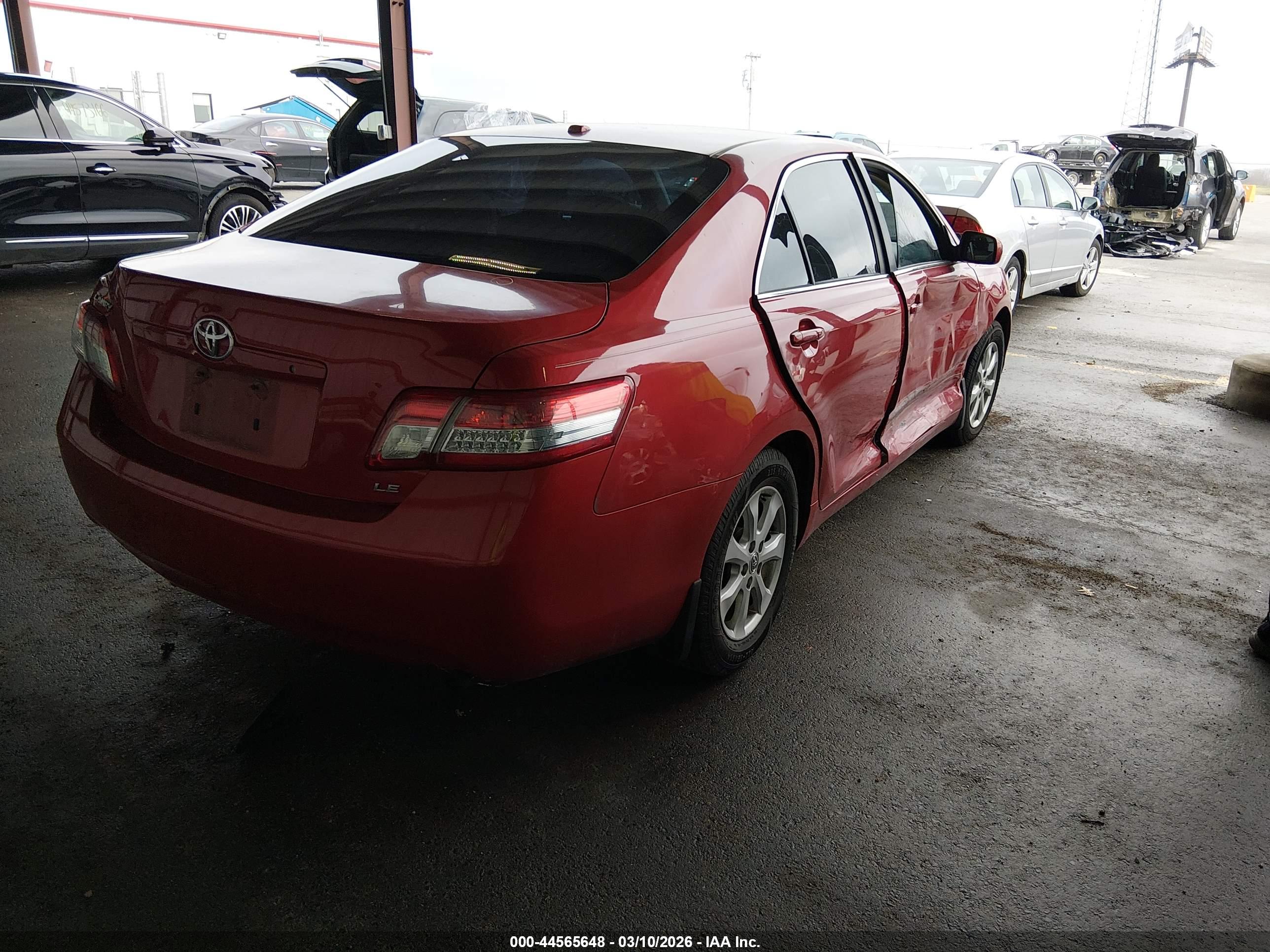TOYOTA CAMRY image 4